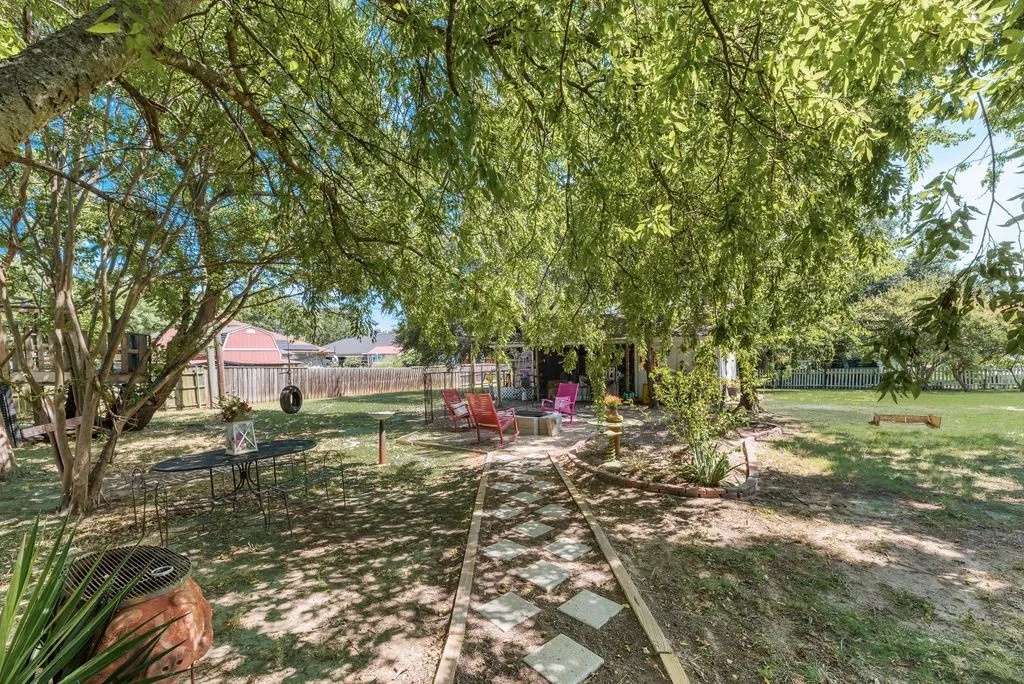 Single Family Residence For Sale in Dallas County , 413 Francis Street, Seagoville, Texas 75159, 2 Bedroom, 2 Bathroom, 2 Garage spaces, 1,994 Sqft, built in 1993, mls#21378219, Real Estate Agent in Seagoville, Homes For Sale in Dallas county, Homes For Sale in Seagoville, Realtor in Seagoville Texas, Real Estate Brokerage Independent Realty Texas, Luminita Cordes Realtor