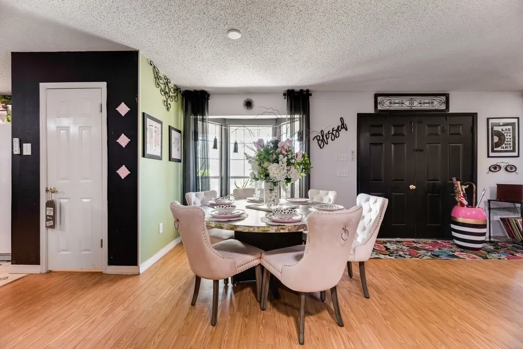 Single Family Residence For Sale in Dallas County , 413 Francis Street, Seagoville, Texas 75159, 2 Bedroom, 2 Bathroom, 2 Garage spaces, 1,994 Sqft, built in 1993, mls#21378219, Real Estate Agent in Seagoville, Homes For Sale in Dallas county, Homes For Sale in Seagoville, Realtor in Seagoville Texas, Real Estate Brokerage Independent Realty Texas, Luminita Cordes Realtor