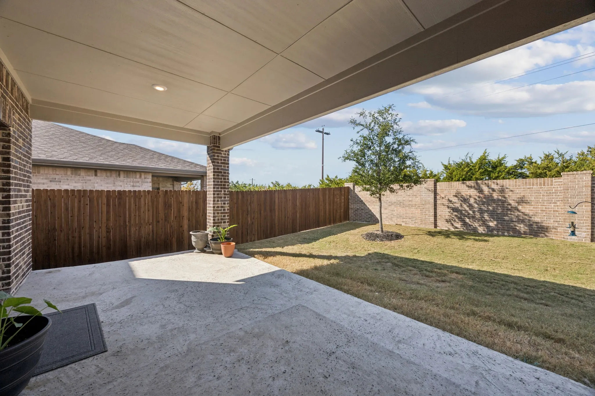 Single Family Residence For Rent in Collin County , 200 Golden Harvest Drive, Princeton, Texas 75071, 4 Bedroom, 4 Bathroom, 2 Garage spaces, 3,109 Sqft, built in 2023, mls#21378639, Real Estate Agent in Princeton, Homes For Rent in Collin county, Homes For Rent in Princeton, Realtor in Princeton Texas, Real Estate Brokerage Independent Realty Texas, Luminita Cordes Realtor