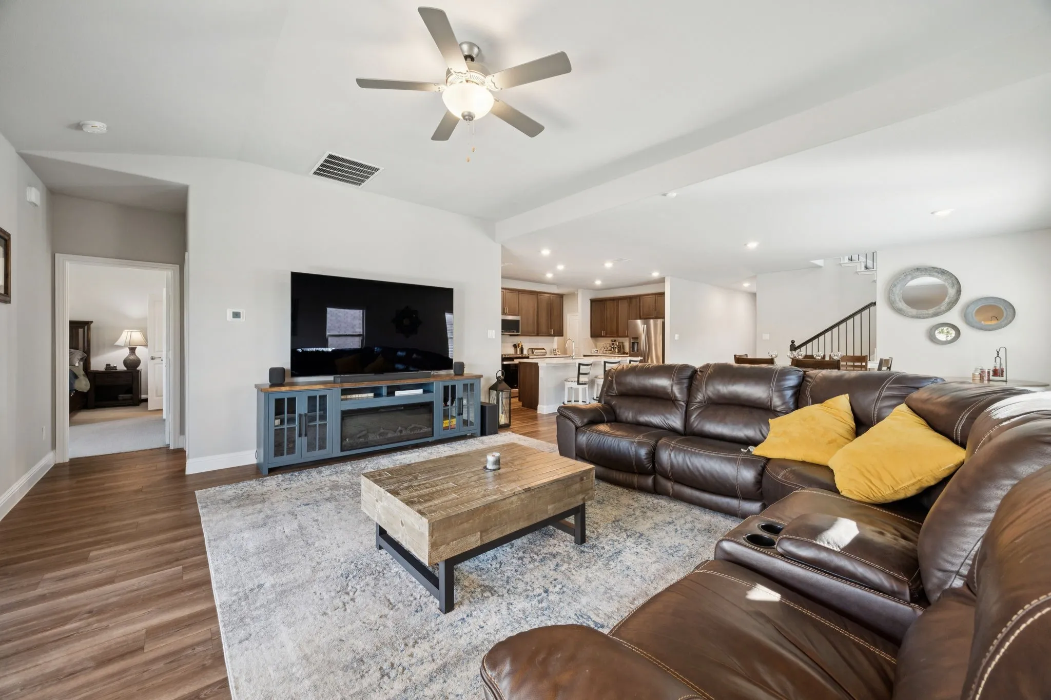 Single Family Residence For Rent in Collin County , 200 Golden Harvest Drive, Princeton, Texas 75071, 4 Bedroom, 4 Bathroom, 2 Garage spaces, 3,109 Sqft, built in 2023, mls#21378639, Real Estate Agent in Princeton, Homes For Rent in Collin county, Homes For Rent in Princeton, Realtor in Princeton Texas, Real Estate Brokerage Independent Realty Texas, Luminita Cordes Realtor