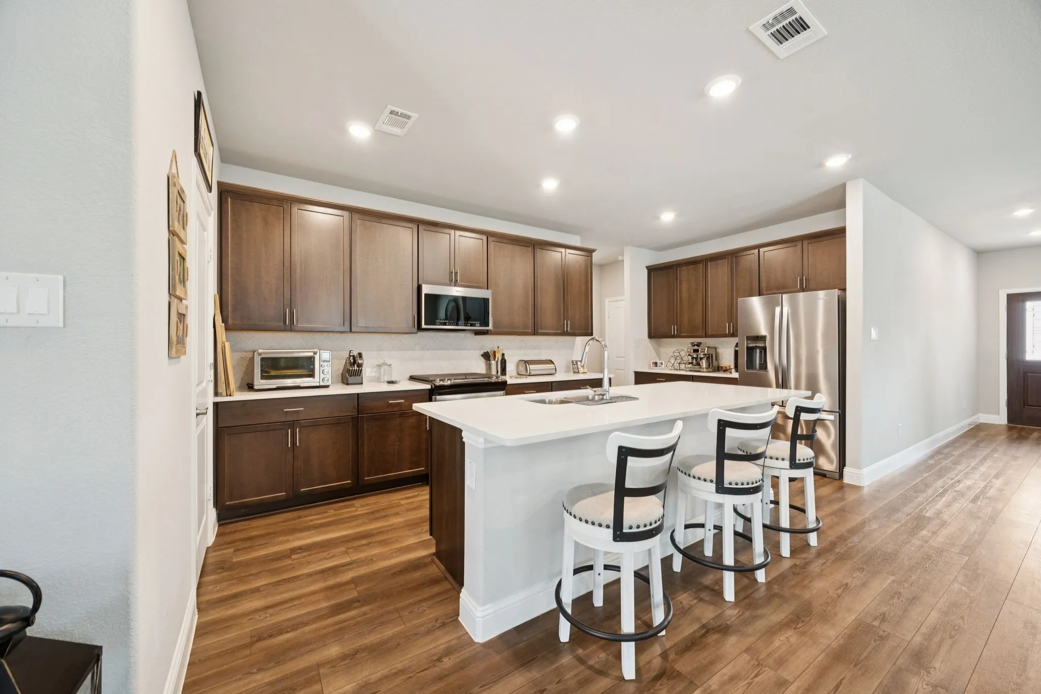 Single Family Residence For Rent in Collin County , 200 Golden Harvest Drive, Princeton, Texas 75071, 4 Bedroom, 4 Bathroom, 2 Garage spaces, 3,109 Sqft, built in 2023, mls#21378639, Real Estate Agent in Princeton, Homes For Rent in Collin county, Homes For Rent in Princeton, Realtor in Princeton Texas, Real Estate Brokerage Independent Realty Texas, Luminita Cordes Realtor
