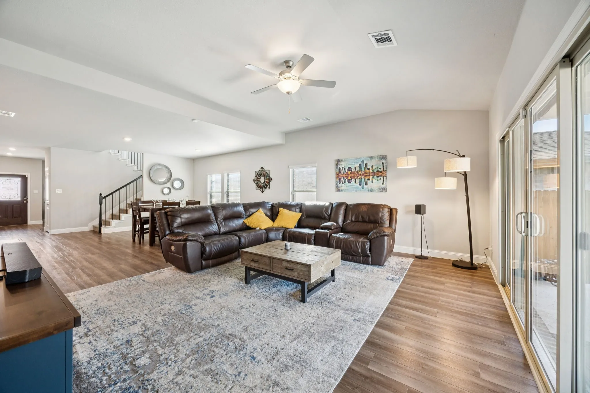 Single Family Residence For Rent in Collin County , 200 Golden Harvest Drive, Princeton, Texas 75071, 4 Bedroom, 4 Bathroom, 2 Garage spaces, 3,109 Sqft, built in 2023, mls#21378639, Real Estate Agent in Princeton, Homes For Rent in Collin county, Homes For Rent in Princeton, Realtor in Princeton Texas, Real Estate Brokerage Independent Realty Texas, Luminita Cordes Realtor