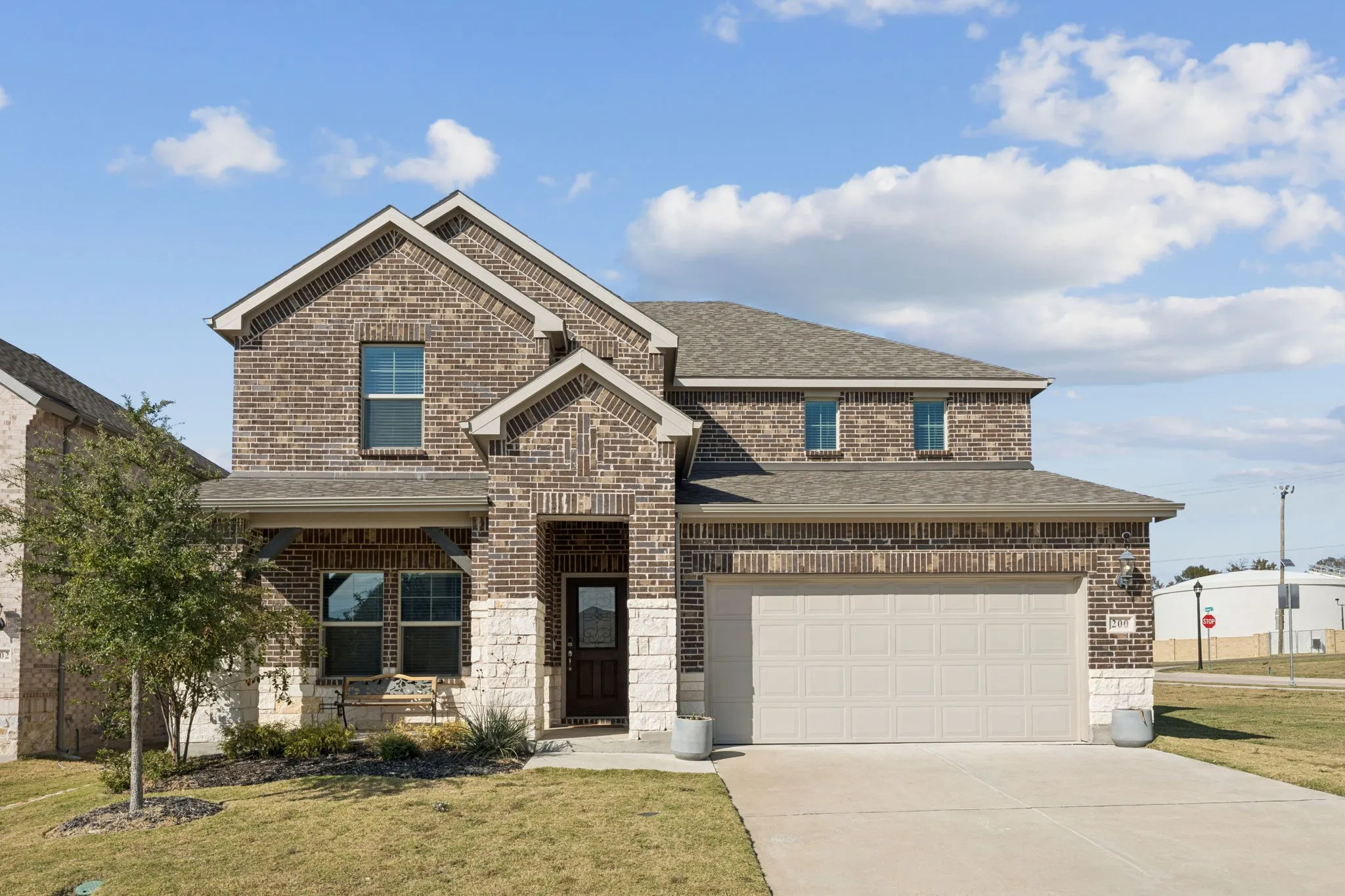 Single Family Residence For Rent in Collin County , 200 Golden Harvest Drive, Princeton, Texas 75071, 4 Bedroom, 4 Bathroom, 2 Garage spaces, 3,109 Sqft, built in 2023, mls#21378639, Real Estate Agent in Princeton, Homes For Rent in Collin county, Homes For Rent in Princeton, Realtor in Princeton Texas, Real Estate Brokerage Independent Realty Texas, Luminita Cordes Realtor