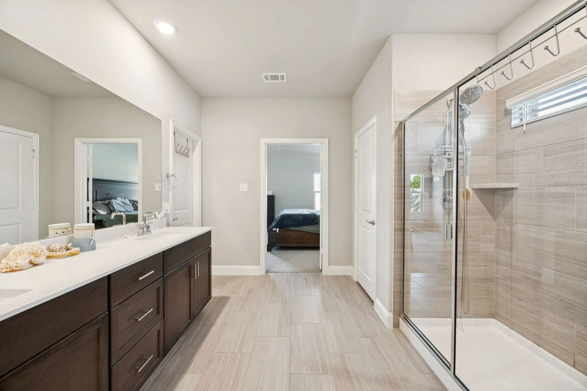 Single Family Residence For Rent in Collin County , 200 Golden Harvest Drive, Princeton, Texas 75071, 4 Bedroom, 4 Bathroom, 2 Garage spaces, 3,109 Sqft, built in 2023, mls#21378639, Real Estate Agent in Princeton, Homes For Rent in Collin county, Homes For Rent in Princeton, Realtor in Princeton Texas, Real Estate Brokerage Independent Realty Texas, Luminita Cordes Realtor