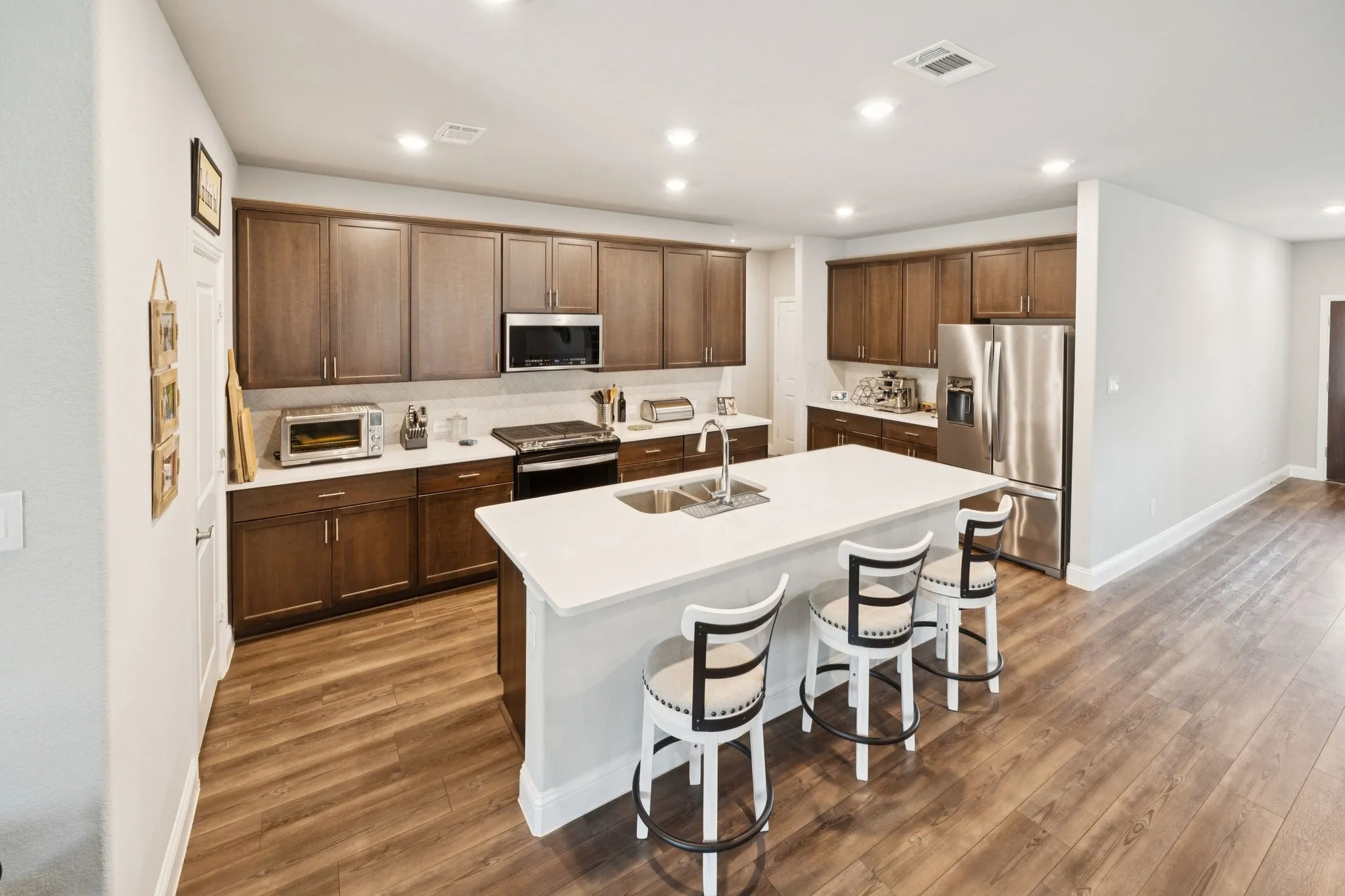 Single Family Residence For Rent in Collin County , 200 Golden Harvest Drive, Princeton, Texas 75071, 4 Bedroom, 4 Bathroom, 2 Garage spaces, 3,109 Sqft, built in 2023, mls#21378639, Real Estate Agent in Princeton, Homes For Rent in Collin county, Homes For Rent in Princeton, Realtor in Princeton Texas, Real Estate Brokerage Independent Realty Texas, Luminita Cordes Realtor