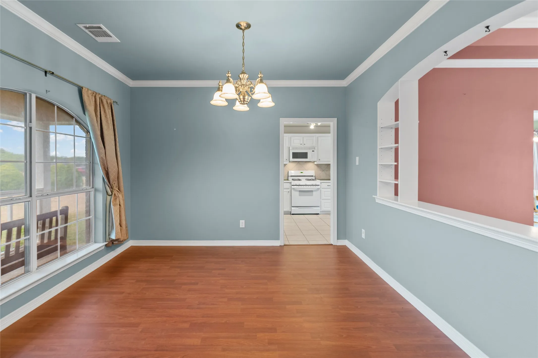 Single Family Residence For Sale in Hunt County , 8019 Irma Drive, Royse City, Texas 75189, 3 Bedroom, 2 Bathroom, 2 Garage spaces, 2,076 Sqft, built in 2003, mls#21378643, Real Estate Agent in Royse City, Homes For Sale in Hunt county, Homes For Sale in Royse City, Realtor in Royse City Texas, Real Estate Brokerage Independent Realty Texas, Luminita Cordes Realtor