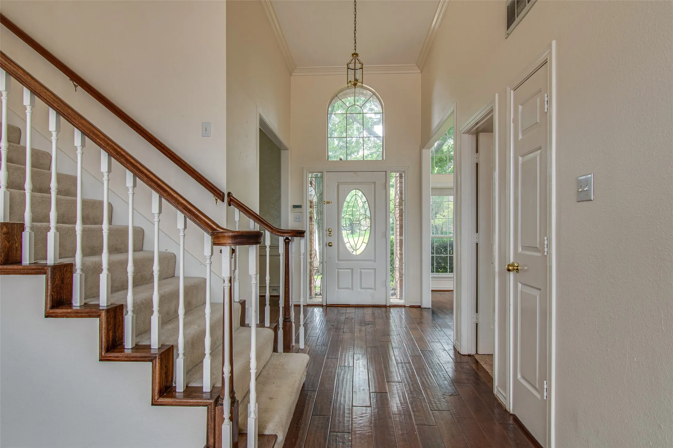 Single Family Residence For Rent in Collin County , 18532 Bay Pines Lane, Dallas, Texas 75287, 4 Bedroom, 3 Bathroom, 2 Garage spaces, 2,658 Sqft, built in 1988, mls#21378645, Real Estate Agent in Dallas, Homes For Rent in Collin county, Homes For Rent in Dallas, Realtor in Dallas Texas, Real Estate Brokerage Independent Realty Texas, Luminita Cordes Realtor