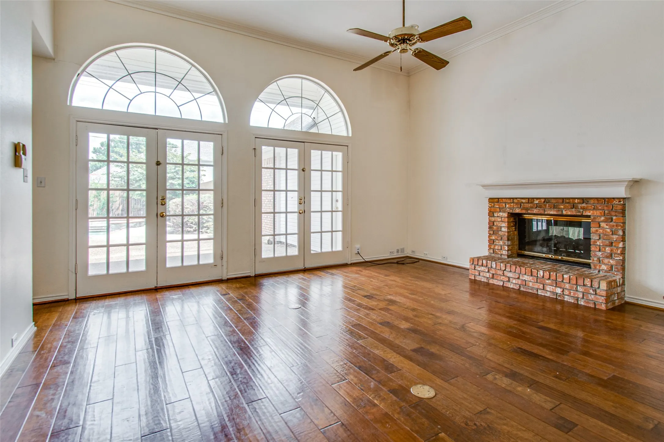 Single Family Residence For Rent in Collin County , 18532 Bay Pines Lane, Dallas, Texas 75287, 4 Bedroom, 3 Bathroom, 2 Garage spaces, 2,658 Sqft, built in 1988, mls#21378645, Real Estate Agent in Dallas, Homes For Rent in Collin county, Homes For Rent in Dallas, Realtor in Dallas Texas, Real Estate Brokerage Independent Realty Texas, Luminita Cordes Realtor