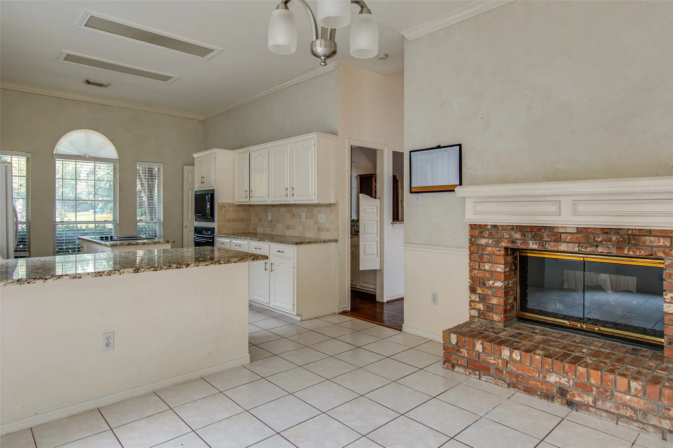 Single Family Residence For Rent in Collin County , 18532 Bay Pines Lane, Dallas, Texas 75287, 4 Bedroom, 3 Bathroom, 2 Garage spaces, 2,658 Sqft, built in 1988, mls#21378645, Real Estate Agent in Dallas, Homes For Rent in Collin county, Homes For Rent in Dallas, Realtor in Dallas Texas, Real Estate Brokerage Independent Realty Texas, Luminita Cordes Realtor