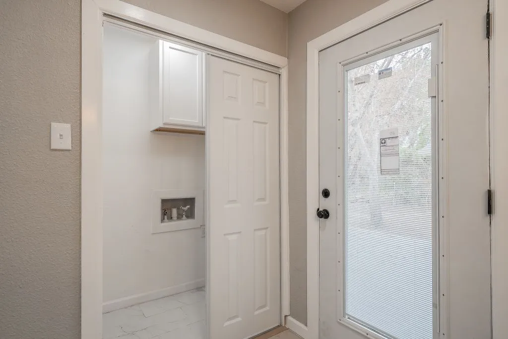 Single Family Residence For Sale in Tarrant County , 5012 Roxie Street, Haltom City, Texas 76117, 4 Bedroom, 3 Bathroom, 1 Garage spaces, 1,528 Sqft, built in 1956, mls#21378644, Real Estate Agent in Haltom City, Homes For Sale in Tarrant county, Homes For Sale in Haltom City, Realtor in Haltom City Texas, Real Estate Brokerage Independent Realty Texas, Luminita Cordes Realtor