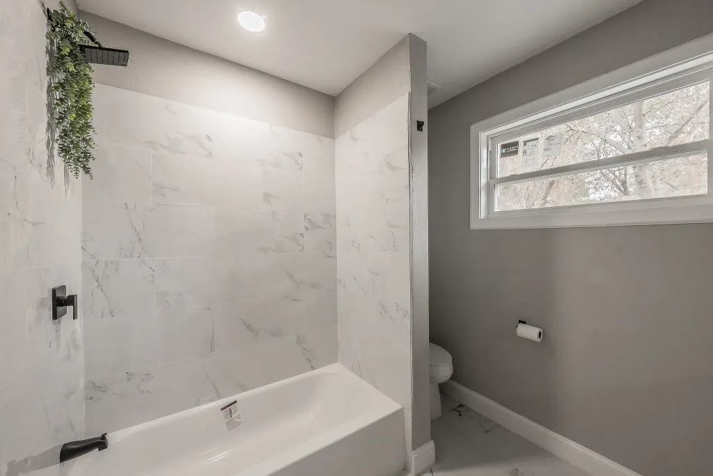 Single Family Residence For Sale in Tarrant County , 5012 Roxie Street, Haltom City, Texas 76117, 4 Bedroom, 3 Bathroom, 1 Garage spaces, 1,528 Sqft, built in 1956, mls#21378644, Real Estate Agent in Haltom City, Homes For Sale in Tarrant county, Homes For Sale in Haltom City, Realtor in Haltom City Texas, Real Estate Brokerage Independent Realty Texas, Luminita Cordes Realtor