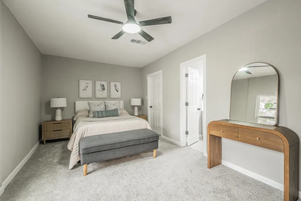 Single Family Residence For Sale in Tarrant County , 5012 Roxie Street, Haltom City, Texas 76117, 4 Bedroom, 3 Bathroom, 1 Garage spaces, 1,528 Sqft, built in 1956, mls#21378644, Real Estate Agent in Haltom City, Homes For Sale in Tarrant county, Homes For Sale in Haltom City, Realtor in Haltom City Texas, Real Estate Brokerage Independent Realty Texas, Luminita Cordes Realtor