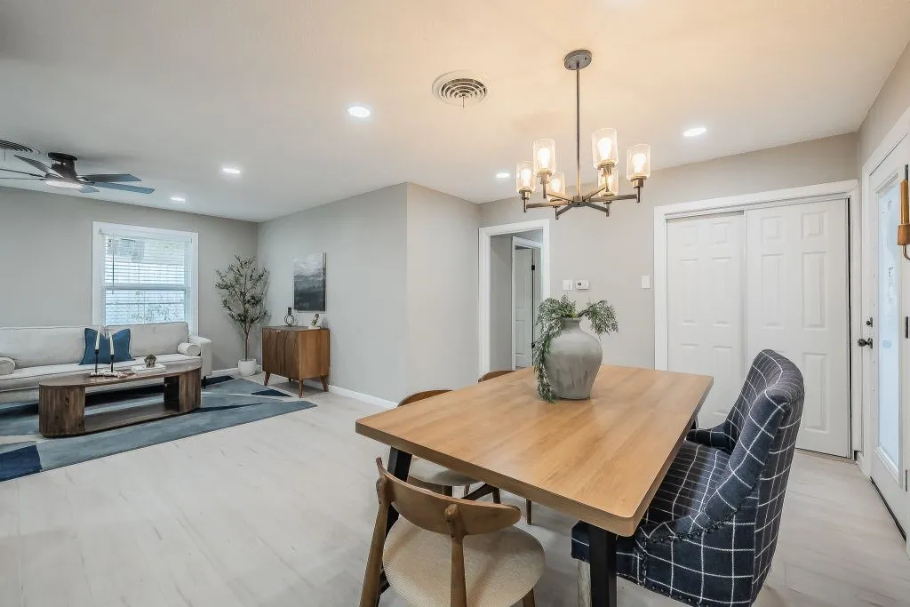 Single Family Residence For Sale in Tarrant County , 5012 Roxie Street, Haltom City, Texas 76117, 4 Bedroom, 3 Bathroom, 1 Garage spaces, 1,528 Sqft, built in 1956, mls#21378644, Real Estate Agent in Haltom City, Homes For Sale in Tarrant county, Homes For Sale in Haltom City, Realtor in Haltom City Texas, Real Estate Brokerage Independent Realty Texas, Luminita Cordes Realtor