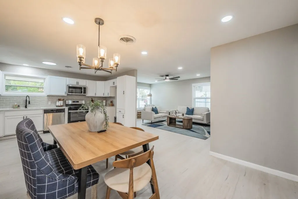 Single Family Residence For Sale in Tarrant County , 5012 Roxie Street, Haltom City, Texas 76117, 4 Bedroom, 3 Bathroom, 1 Garage spaces, 1,528 Sqft, built in 1956, mls#21378644, Real Estate Agent in Haltom City, Homes For Sale in Tarrant county, Homes For Sale in Haltom City, Realtor in Haltom City Texas, Real Estate Brokerage Independent Realty Texas, Luminita Cordes Realtor