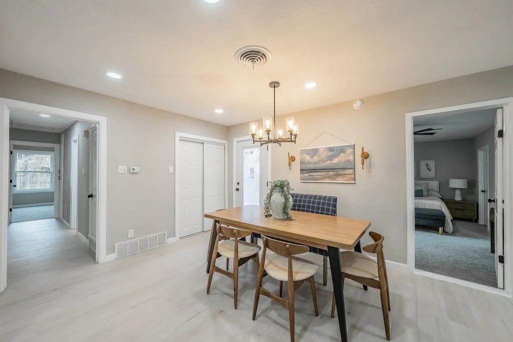 Single Family Residence For Sale in Tarrant County , 5012 Roxie Street, Haltom City, Texas 76117, 4 Bedroom, 3 Bathroom, 1 Garage spaces, 1,528 Sqft, built in 1956, mls#21378644, Real Estate Agent in Haltom City, Homes For Sale in Tarrant county, Homes For Sale in Haltom City, Realtor in Haltom City Texas, Real Estate Brokerage Independent Realty Texas, Luminita Cordes Realtor