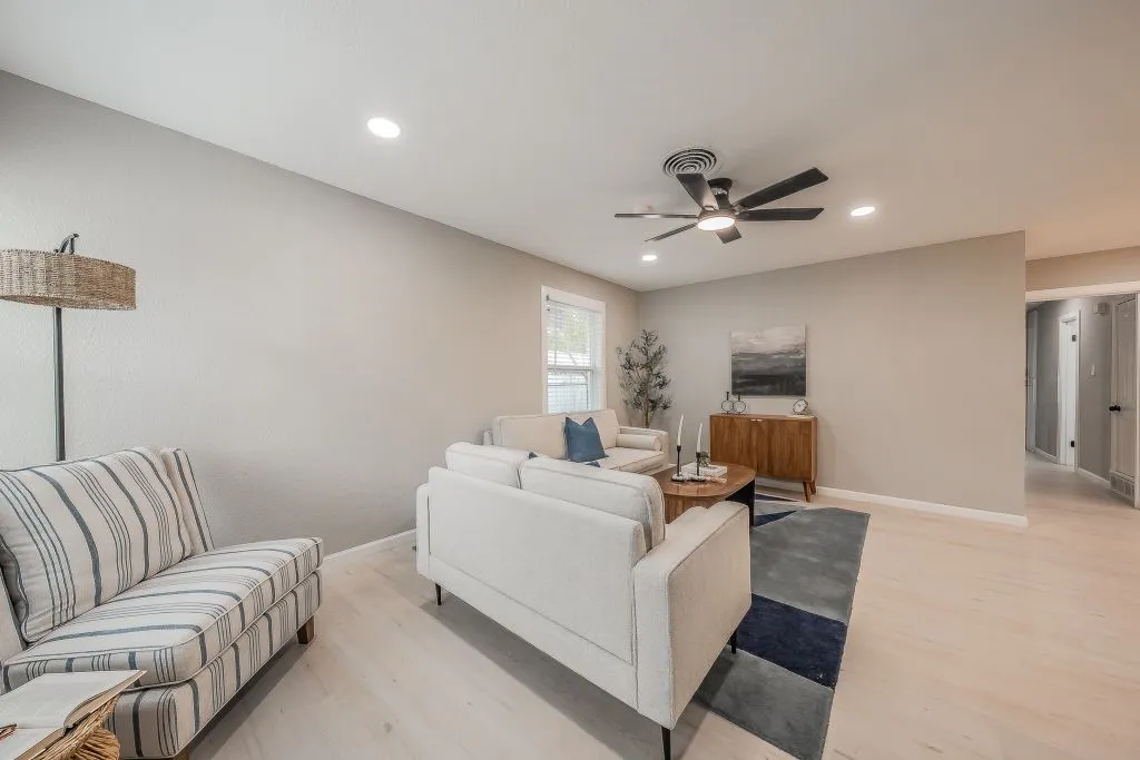Single Family Residence For Sale in Tarrant County , 5012 Roxie Street, Haltom City, Texas 76117, 4 Bedroom, 3 Bathroom, 1 Garage spaces, 1,528 Sqft, built in 1956, mls#21378644, Real Estate Agent in Haltom City, Homes For Sale in Tarrant county, Homes For Sale in Haltom City, Realtor in Haltom City Texas, Real Estate Brokerage Independent Realty Texas, Luminita Cordes Realtor