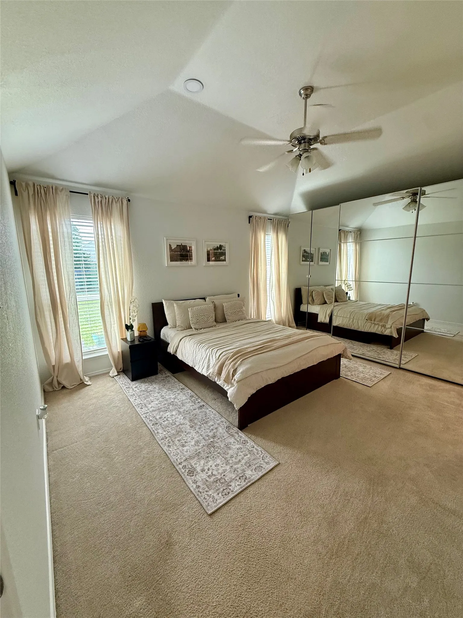 Single Family Residence For Rent in Tarrant County , 5004 Mountain Valley Court, Fort Worth, Texas 76123, 3 Bedroom, 2 Bathroom, 2 Garage spaces, 1,631 Sqft, built in 2006, mls#21377403, Real Estate Agent in Fort Worth, Homes For Rent in Tarrant county, Homes For Rent in Fort Worth, Realtor in Fort Worth Texas, Real Estate Brokerage Independent Realty Texas, Luminita Cordes Realtor