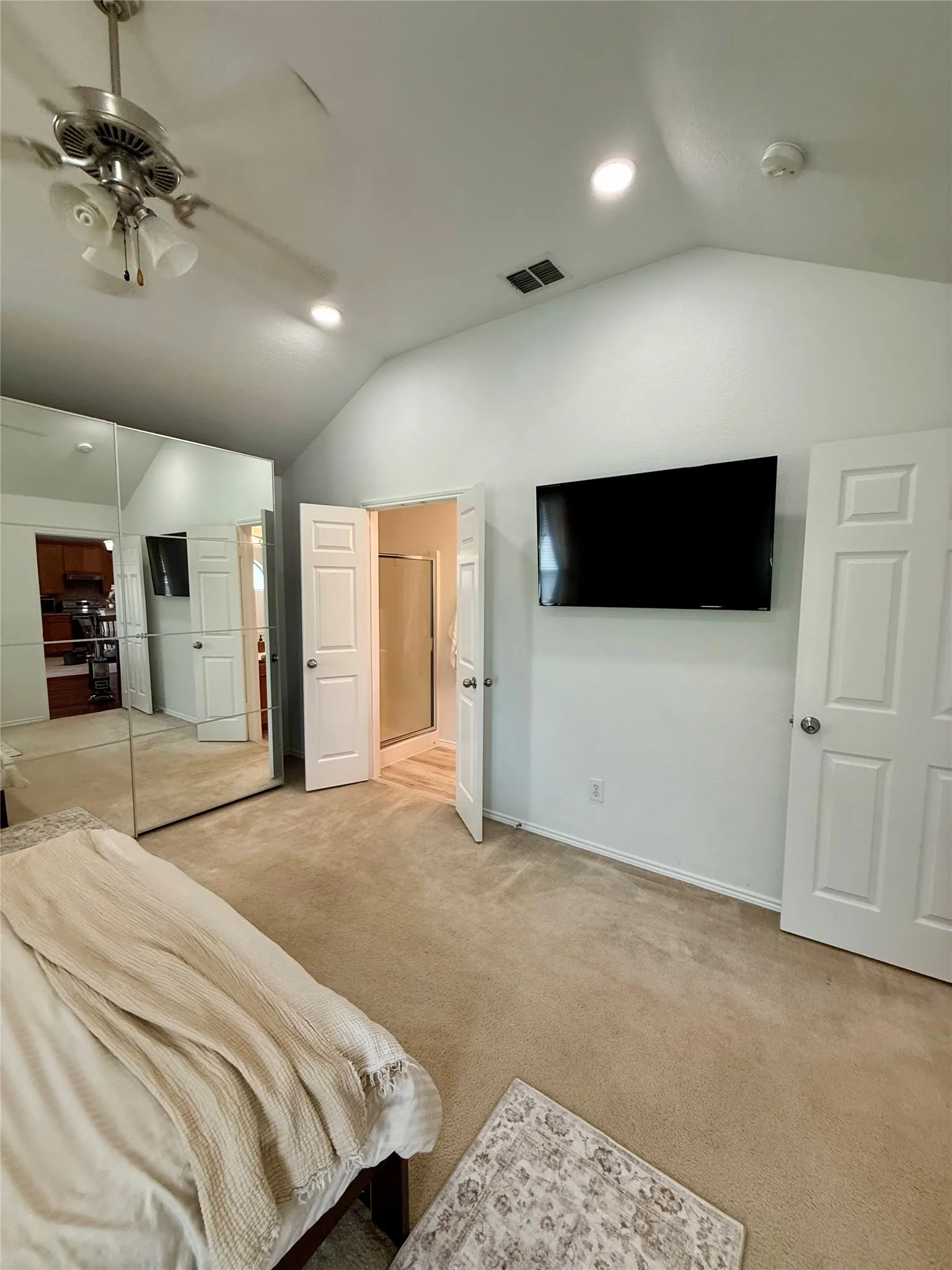 Single Family Residence For Rent in Tarrant County , 5004 Mountain Valley Court, Fort Worth, Texas 76123, 3 Bedroom, 2 Bathroom, 2 Garage spaces, 1,631 Sqft, built in 2006, mls#21377403, Real Estate Agent in Fort Worth, Homes For Rent in Tarrant county, Homes For Rent in Fort Worth, Realtor in Fort Worth Texas, Real Estate Brokerage Independent Realty Texas, Luminita Cordes Realtor