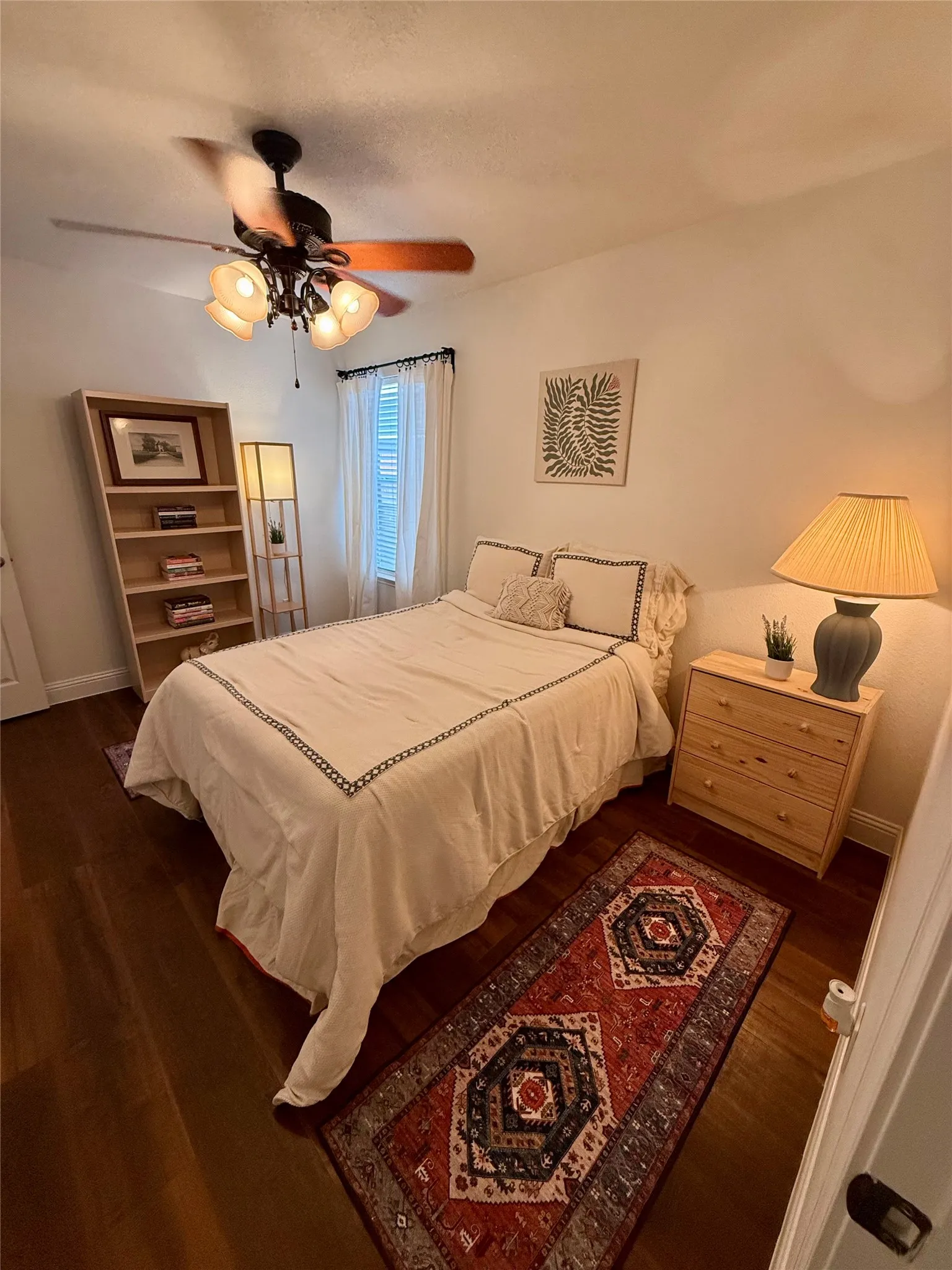 Single Family Residence For Rent in Tarrant County , 5004 Mountain Valley Court, Fort Worth, Texas 76123, 3 Bedroom, 2 Bathroom, 2 Garage spaces, 1,631 Sqft, built in 2006, mls#21377403, Real Estate Agent in Fort Worth, Homes For Rent in Tarrant county, Homes For Rent in Fort Worth, Realtor in Fort Worth Texas, Real Estate Brokerage Independent Realty Texas, Luminita Cordes Realtor