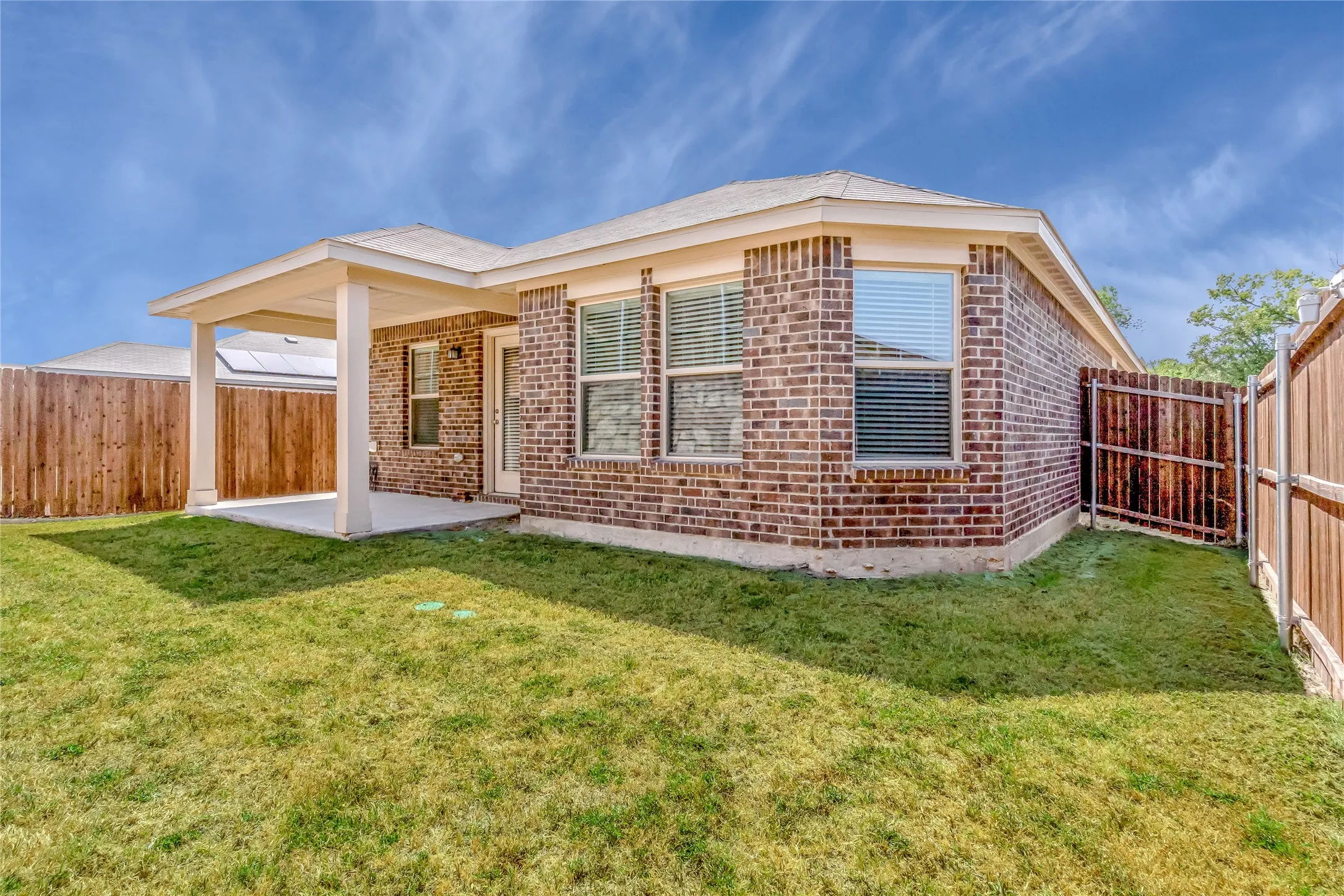 Single Family Residence For Sale in Dallas County , 1136 Aragon Trail, Mesquite, Texas 75149, 3 Bedroom, 2 Bathroom, 2 Garage spaces, 1,697 Sqft, built in 2023, mls#21378654, Real Estate Agent in Mesquite, Homes For Sale in Dallas county, Homes For Sale in Mesquite, Realtor in Mesquite Texas, Real Estate Brokerage Independent Realty Texas, Luminita Cordes Realtor