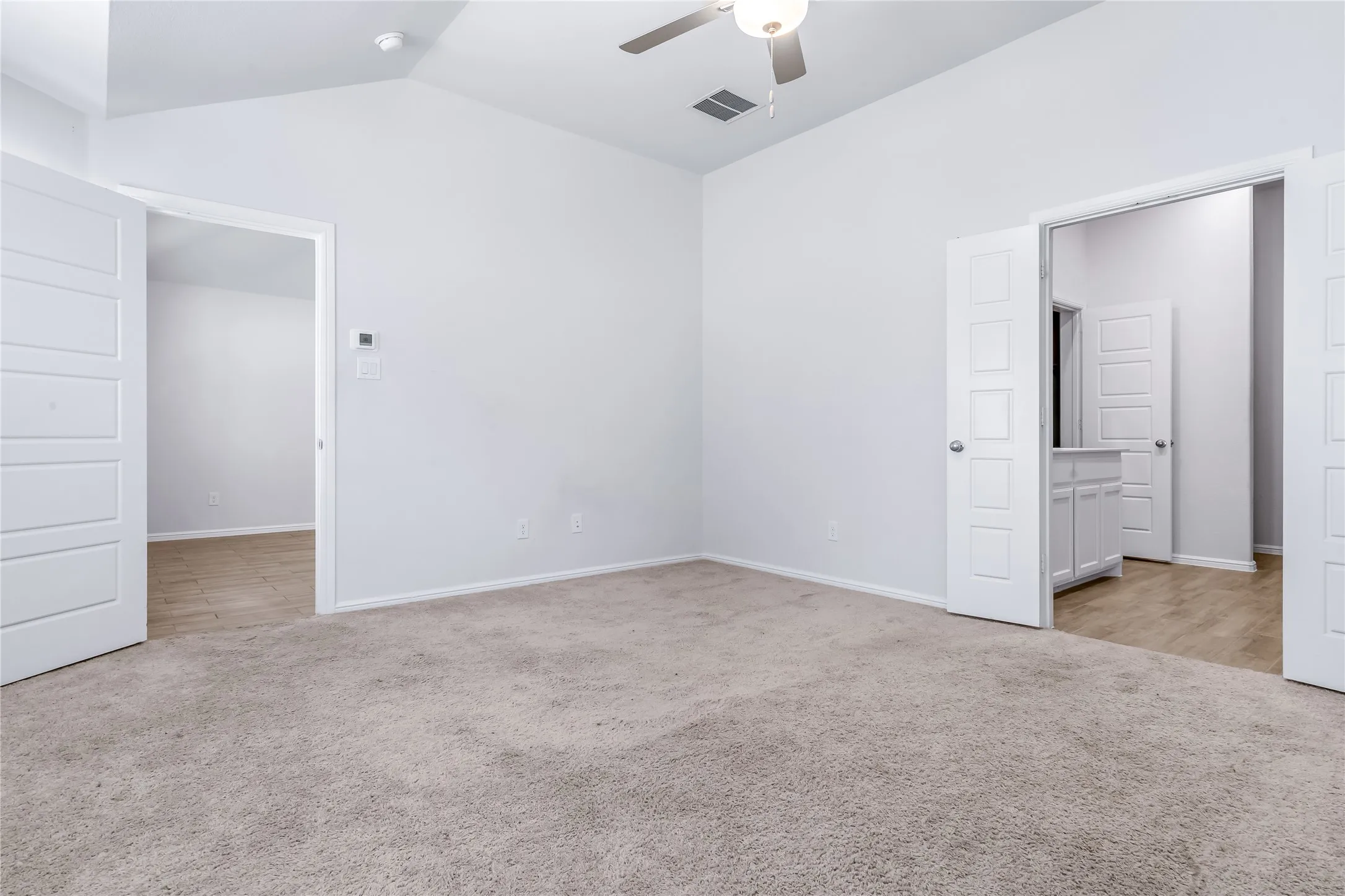 Single Family Residence For Sale in Dallas County , 1136 Aragon Trail, Mesquite, Texas 75149, 3 Bedroom, 2 Bathroom, 2 Garage spaces, 1,697 Sqft, built in 2023, mls#21378654, Real Estate Agent in Mesquite, Homes For Sale in Dallas county, Homes For Sale in Mesquite, Realtor in Mesquite Texas, Real Estate Brokerage Independent Realty Texas, Luminita Cordes Realtor