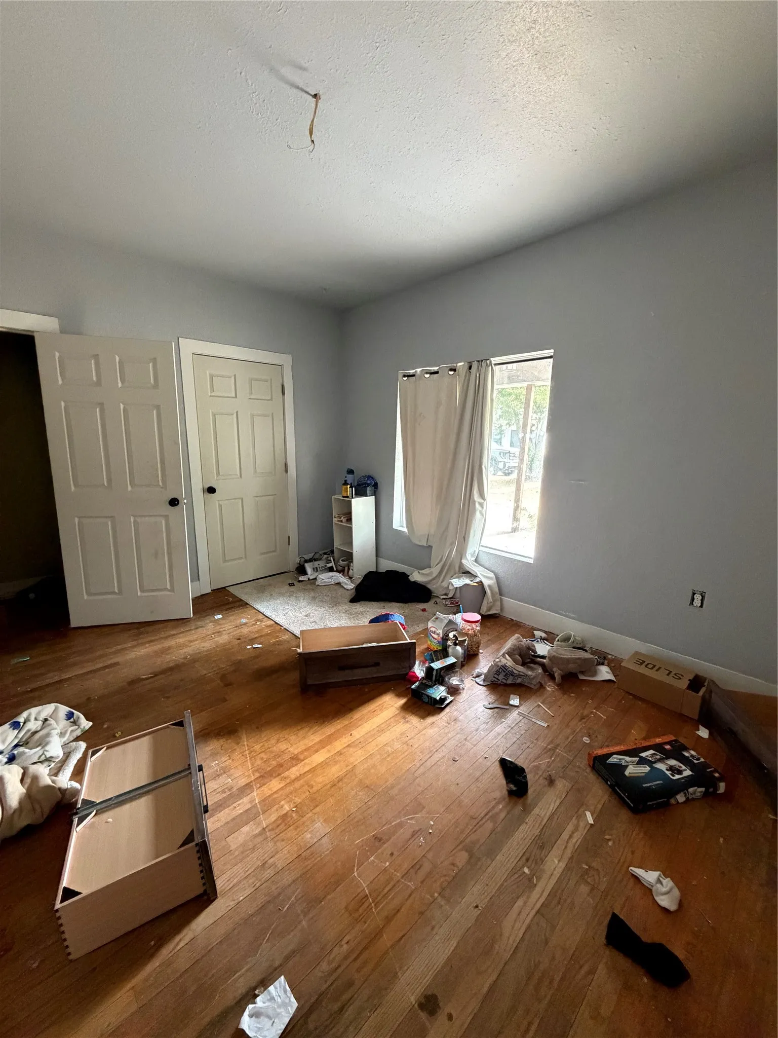 Single Family Residence For Sale in Eastland County , 107 S Connellee Avenue, Eastland, Texas 76448, 3 Bedroom, 2 Bathroom, Garage spaces, 1,920 Sqft, built in 1945, mls#21376807, Real Estate Agent in Eastland, Homes For Sale in Eastland county, Homes For Sale in Eastland, Realtor in Eastland Texas, Real Estate Brokerage Independent Realty Texas, Luminita Cordes Realtor