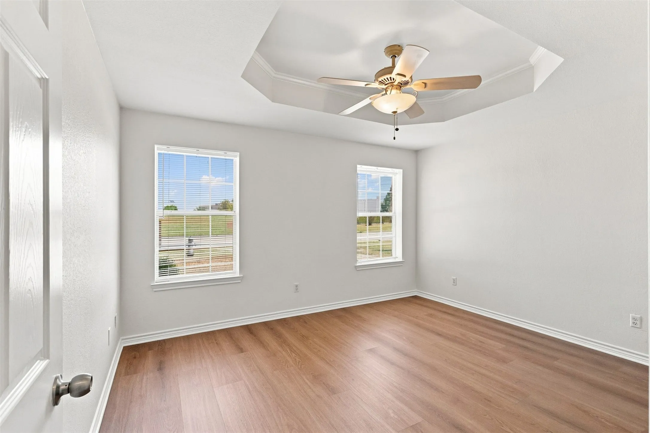 Single Family Residence For Sale in Hunt County , 6922 Sayle Street, Greenville, Texas 75402, 3 Bedroom, 2 Bathroom, 2 Garage spaces, 1,270 Sqft, built in 2003, mls#21378650, Real Estate Agent in Greenville, Homes For Sale in Hunt county, Homes For Sale in Greenville, Realtor in Greenville Texas, Real Estate Brokerage Independent Realty Texas, Luminita Cordes Realtor
