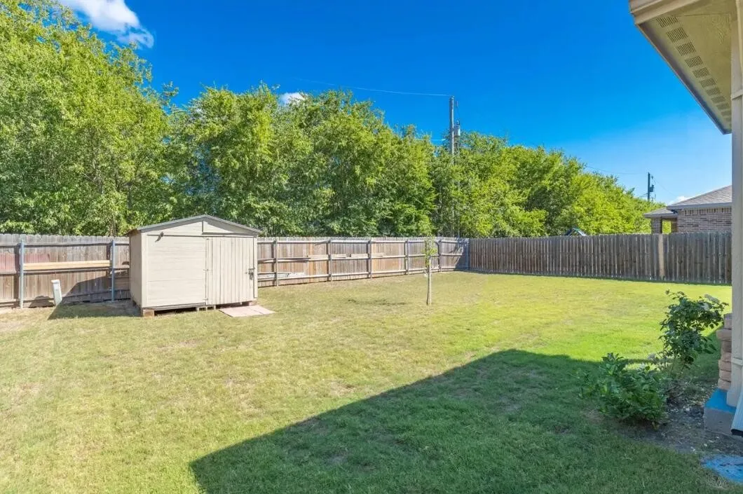Single Family Residence For Sale in Hunt County , 4812 Jefferson Street, Greenville, Texas 75401, 3 Bedroom, 2 Bathroom, 1 Garage spaces, 1,299 Sqft, built in 2018, mls#21378662, Real Estate Agent in Greenville, Homes For Sale in Hunt county, Homes For Sale in Greenville, Realtor in Greenville Texas, Real Estate Brokerage Independent Realty Texas, Luminita Cordes Realtor