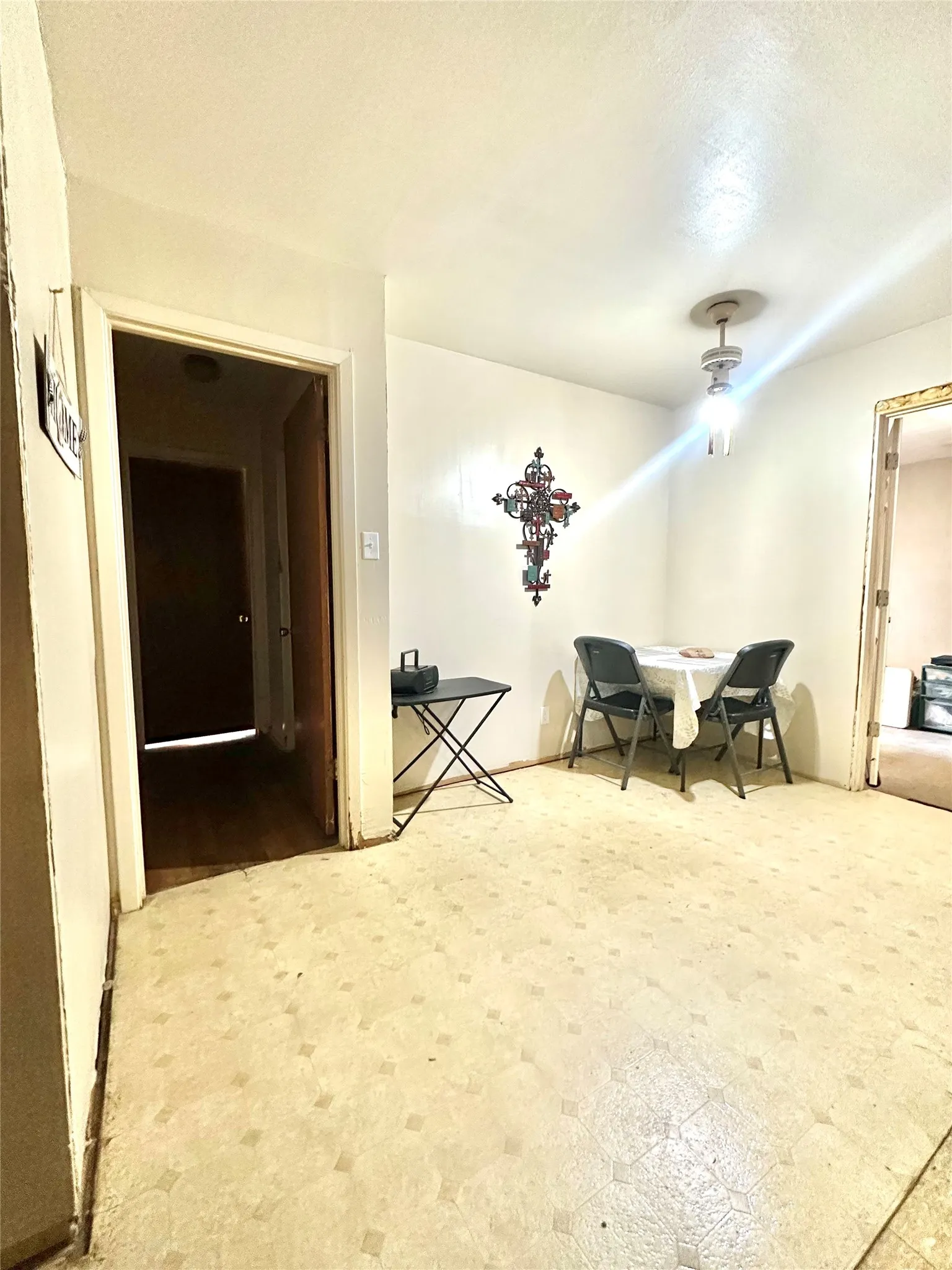 Single Family Residence For Sale in Runnels County , 1133 W Parsonage Street, Winters, Texas 79567, 3 Bedroom, 1 Bathroom, Garage spaces, 1,056 Sqft, built in 1960, mls#21378670, Real Estate Agent in Winters, Homes For Sale in Runnels county, Homes For Sale in Winters, Realtor in Winters Texas, Real Estate Brokerage Independent Realty Texas, Luminita Cordes Realtor