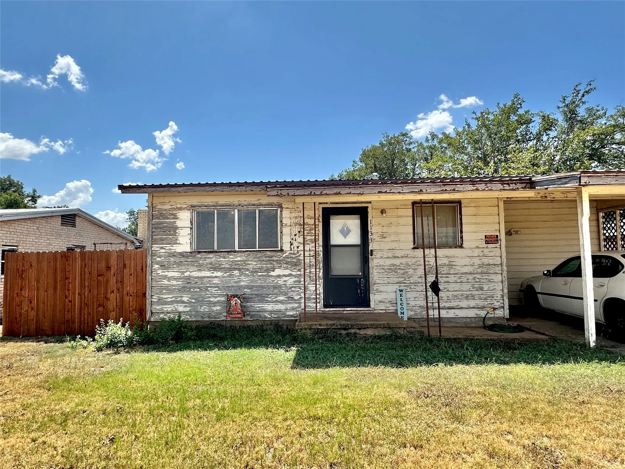Single Family Residence For Sale in Runnels County , 1133 W Parsonage Street, Winters, Texas 79567, 3 Bedroom, 1 Bathroom, Garage spaces, 1,056 Sqft, built in 1960, mls#21378670, Real Estate Agent in Winters, Homes For Sale in Runnels county, Homes For Sale in Winters, Realtor in Winters Texas, Real Estate Brokerage Independent Realty Texas, Luminita Cordes Realtor
