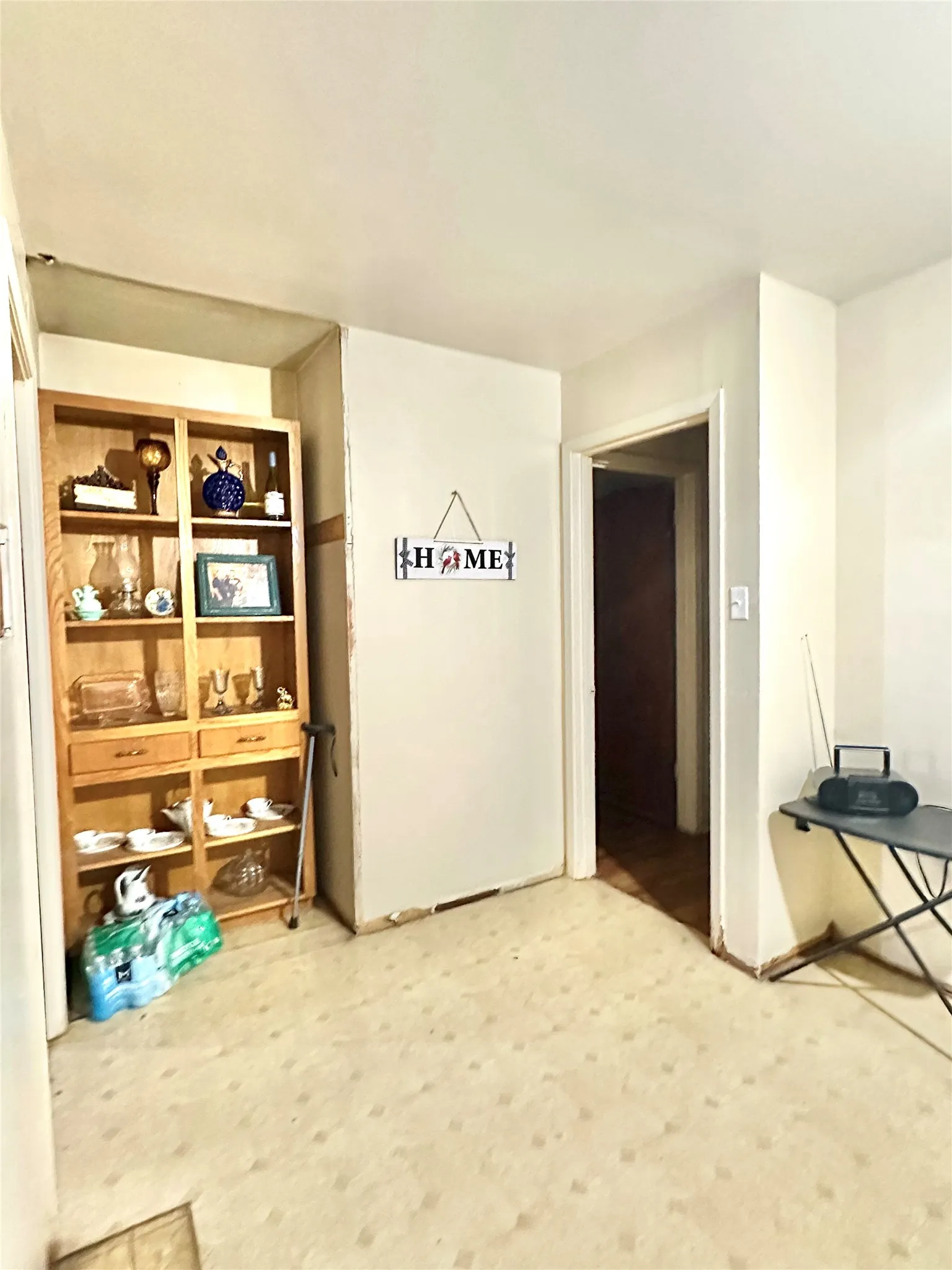 Single Family Residence For Sale in Runnels County , 1133 W Parsonage Street, Winters, Texas 79567, 3 Bedroom, 1 Bathroom, Garage spaces, 1,056 Sqft, built in 1960, mls#21378670, Real Estate Agent in Winters, Homes For Sale in Runnels county, Homes For Sale in Winters, Realtor in Winters Texas, Real Estate Brokerage Independent Realty Texas, Luminita Cordes Realtor