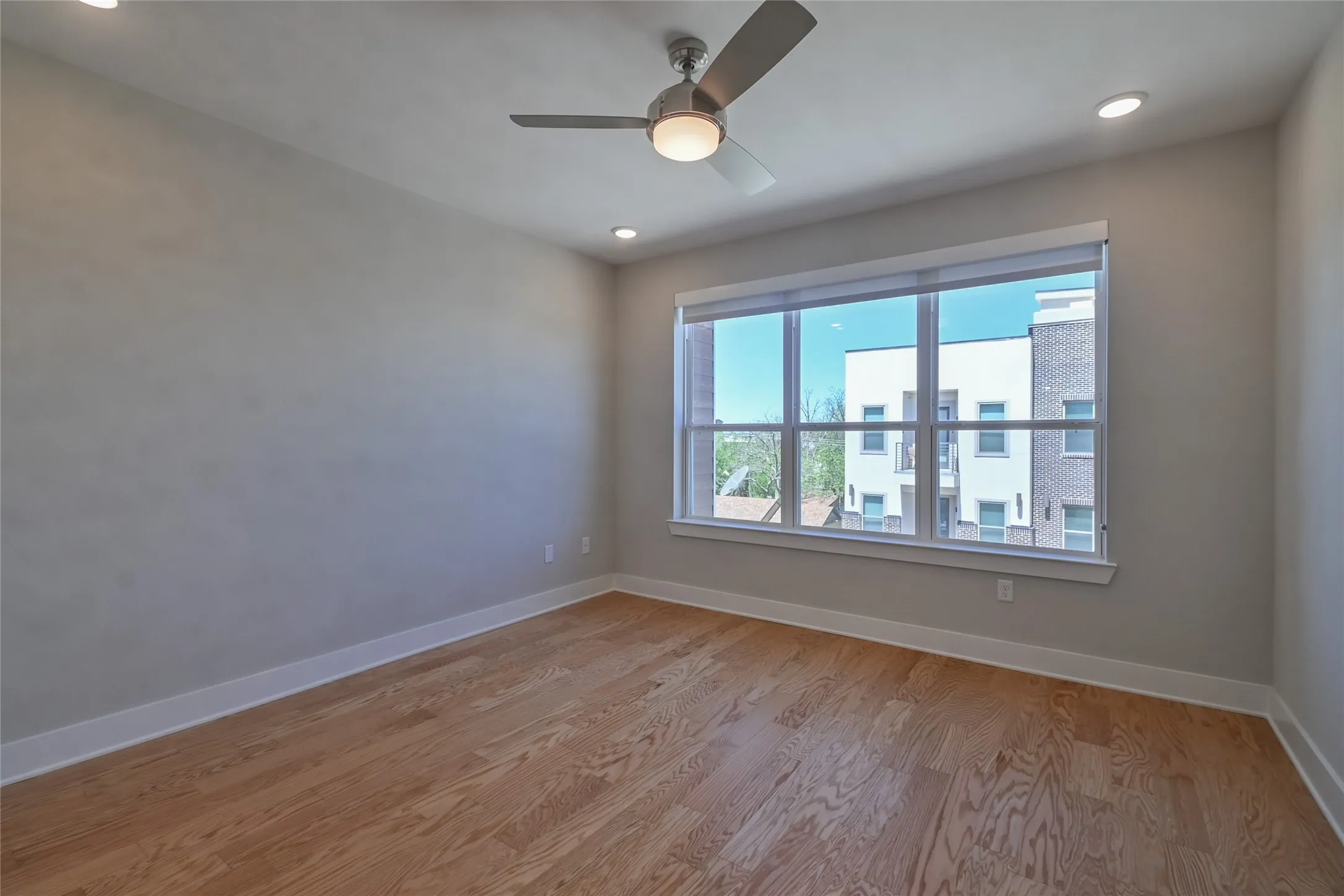 Apartment For Rent in Tarrant County , 2721 Wingate Street 201, Fort Worth, Texas 76107, 1 Bedroom, 1 Bathroom, Garage spaces, 823 Sqft, built in 2019, mls#21378677, Real Estate Agent in Fort Worth, Homes For Rent in Tarrant county, Homes For Rent in Fort Worth, Realtor in Fort Worth Texas, Real Estate Brokerage Independent Realty Texas, Luminita Cordes Realtor