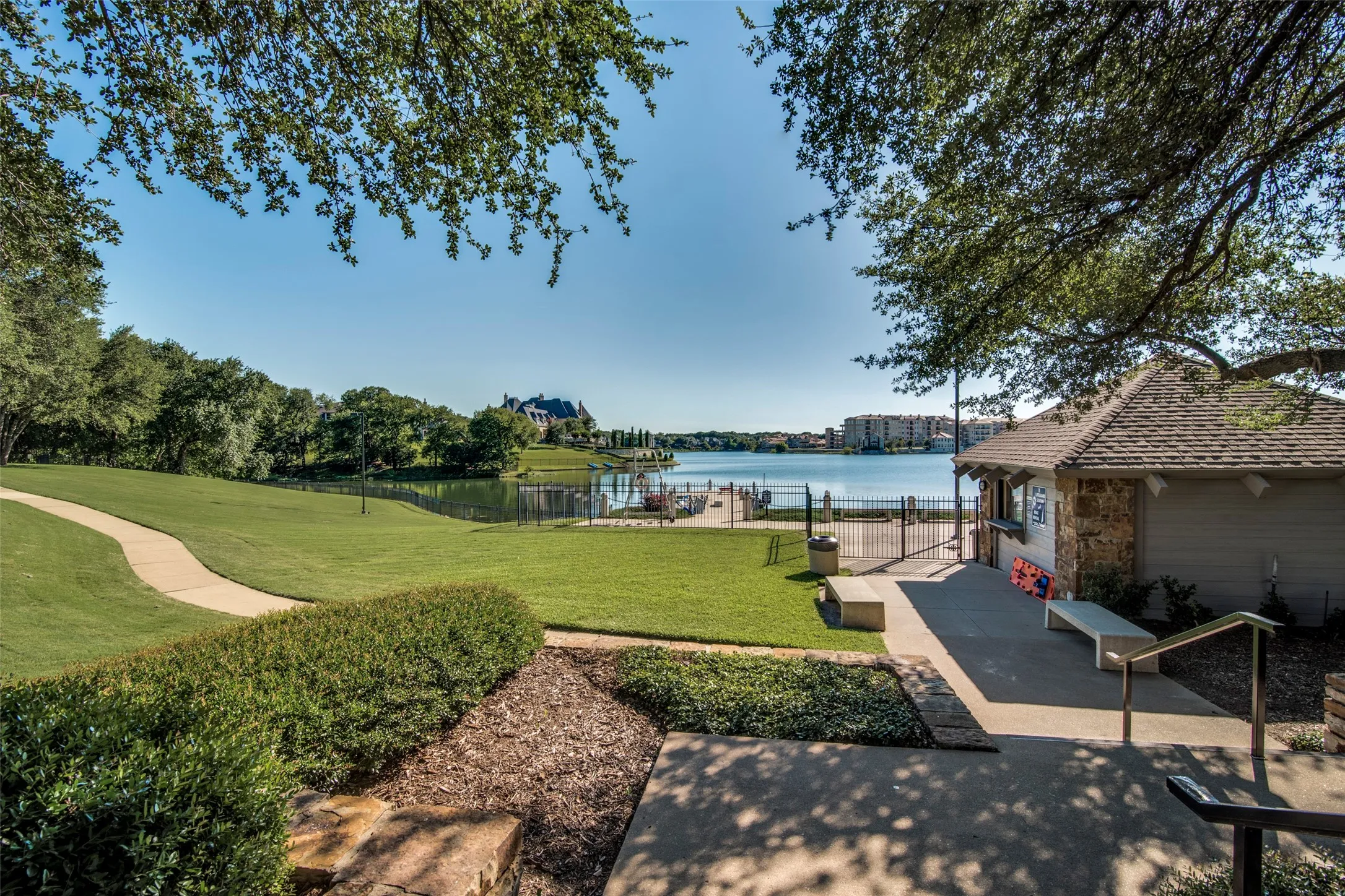 Single Family Residence For Sale in Collin County , 2205 Killarney Drive, Mc Kinney, Texas 75072, 4 Bedroom, 3 Bathroom, 2 Garage spaces, 1,945 Sqft, built in 2000, mls#21378675, Real Estate Agent in Mc Kinney, Homes For Sale in Collin county, Homes For Sale in Mc Kinney, Realtor in Mc Kinney Texas, Real Estate Brokerage Independent Realty Texas, Luminita Cordes Realtor