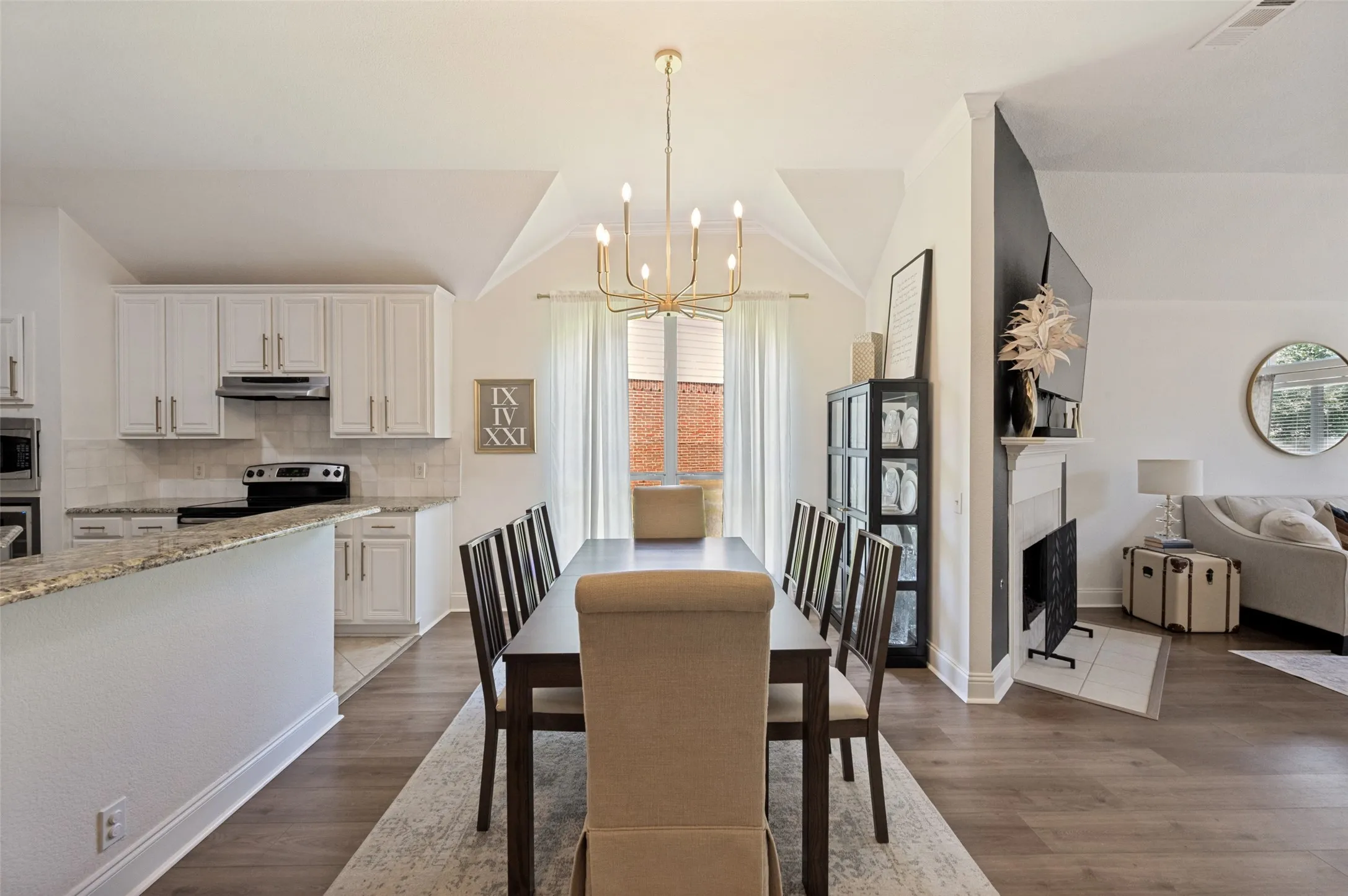 Single Family Residence For Sale in Collin County , 2205 Killarney Drive, Mc Kinney, Texas 75072, 4 Bedroom, 3 Bathroom, 2 Garage spaces, 1,945 Sqft, built in 2000, mls#21378675, Real Estate Agent in Mc Kinney, Homes For Sale in Collin county, Homes For Sale in Mc Kinney, Realtor in Mc Kinney Texas, Real Estate Brokerage Independent Realty Texas, Luminita Cordes Realtor