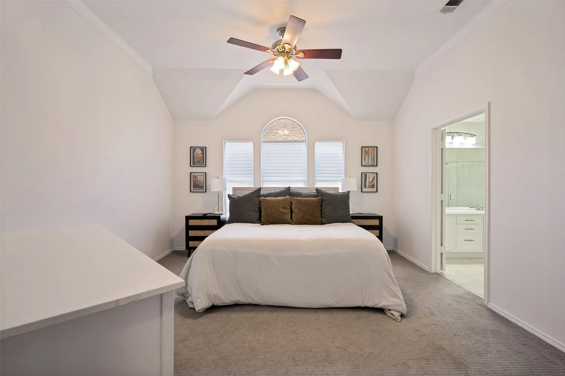 Single Family Residence For Sale in Collin County , 2205 Killarney Drive, Mc Kinney, Texas 75072, 4 Bedroom, 3 Bathroom, 2 Garage spaces, 1,945 Sqft, built in 2000, mls#21378675, Real Estate Agent in Mc Kinney, Homes For Sale in Collin county, Homes For Sale in Mc Kinney, Realtor in Mc Kinney Texas, Real Estate Brokerage Independent Realty Texas, Luminita Cordes Realtor