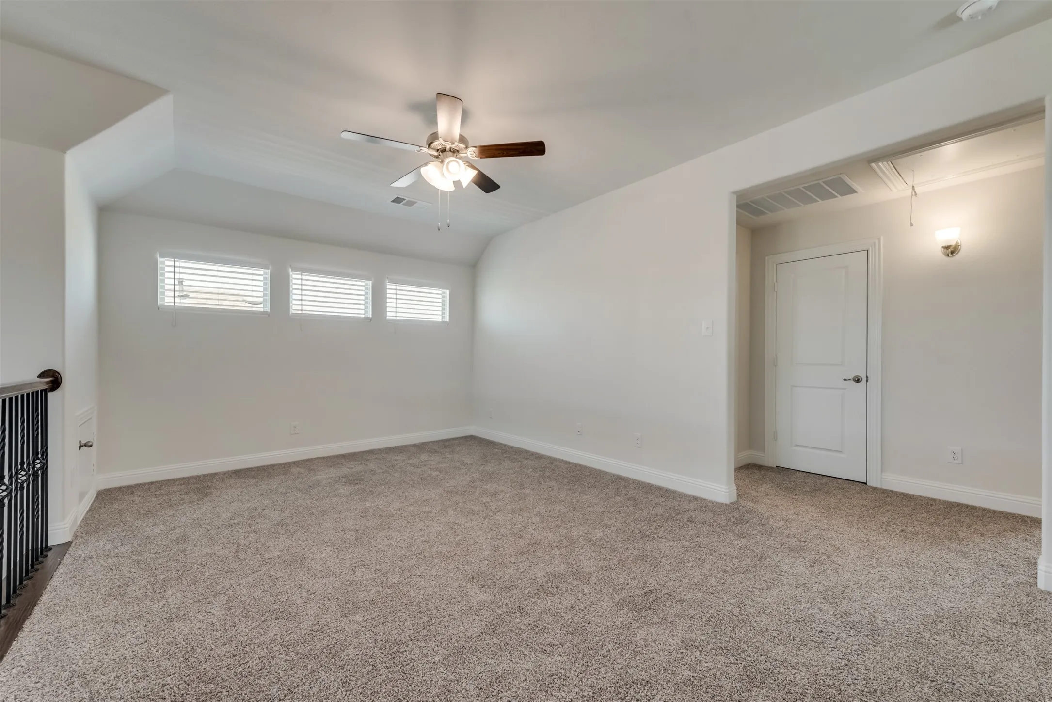 Single Family Residence For Rent in Denton County , 10704 Strike Street, Aubrey, Texas 76227, 4 Bedroom, 3 Bathroom, 2 Garage spaces, 2,334 Sqft, built in 2021, mls#21378693, Real Estate Agent in Aubrey, Homes For Rent in Denton county, Homes For Rent in Aubrey, Realtor in Aubrey Texas, Real Estate Brokerage Independent Realty Texas, Luminita Cordes Realtor