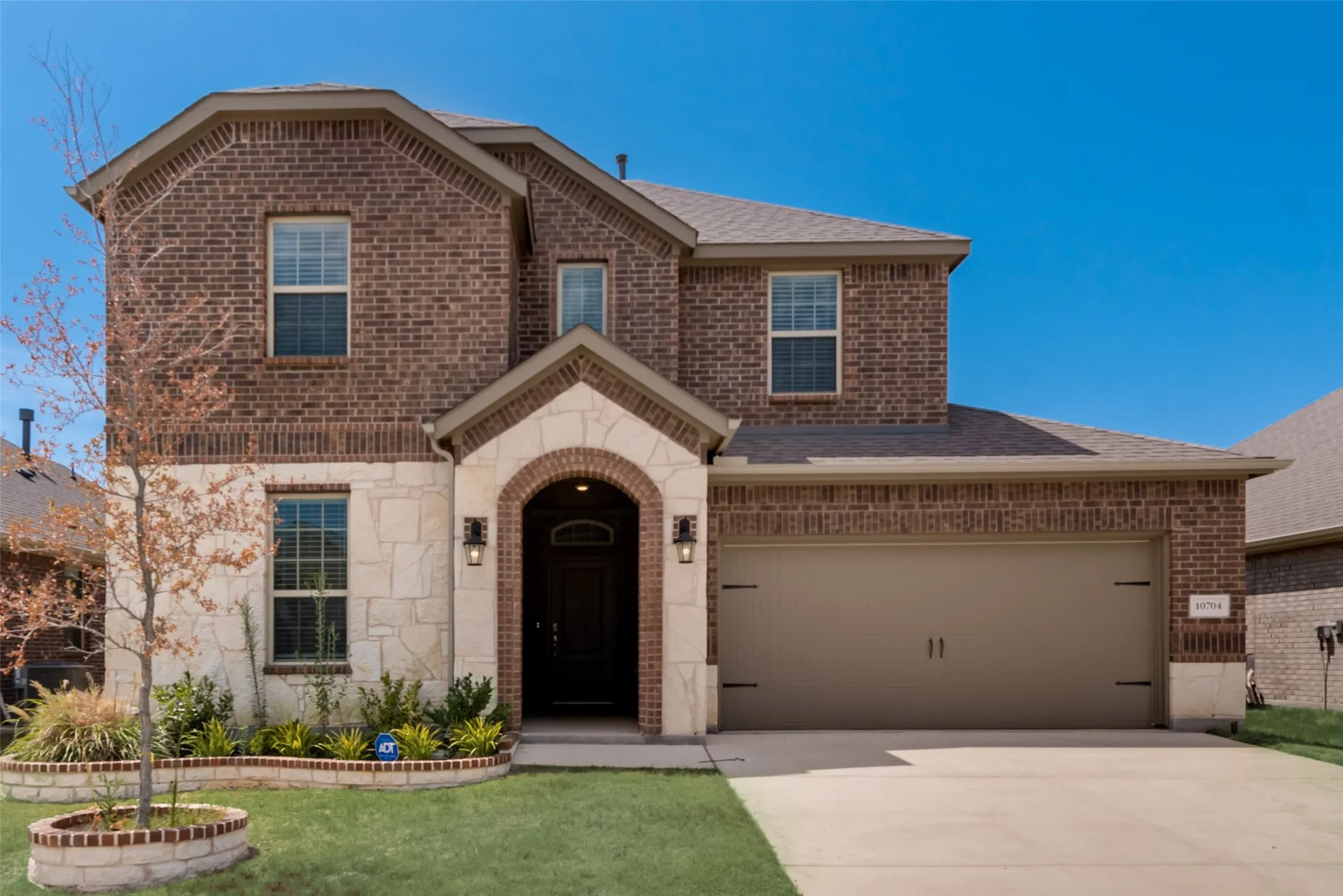 Single Family Residence For Rent in Denton County , 10704 Strike Street, Aubrey, Texas 76227, 4 Bedroom, 3 Bathroom, 2 Garage spaces, 2,334 Sqft, built in 2021, mls#21378693, Real Estate Agent in Aubrey, Homes For Rent in Denton county, Homes For Rent in Aubrey, Realtor in Aubrey Texas, Real Estate Brokerage Independent Realty Texas, Luminita Cordes Realtor