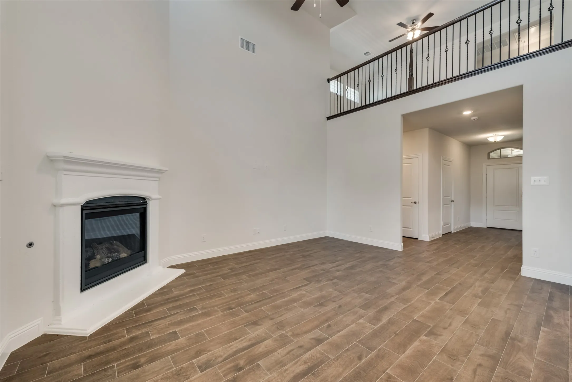 Single Family Residence For Rent in Denton County , 10704 Strike Street, Aubrey, Texas 76227, 4 Bedroom, 3 Bathroom, 2 Garage spaces, 2,334 Sqft, built in 2021, mls#21378693, Real Estate Agent in Aubrey, Homes For Rent in Denton county, Homes For Rent in Aubrey, Realtor in Aubrey Texas, Real Estate Brokerage Independent Realty Texas, Luminita Cordes Realtor