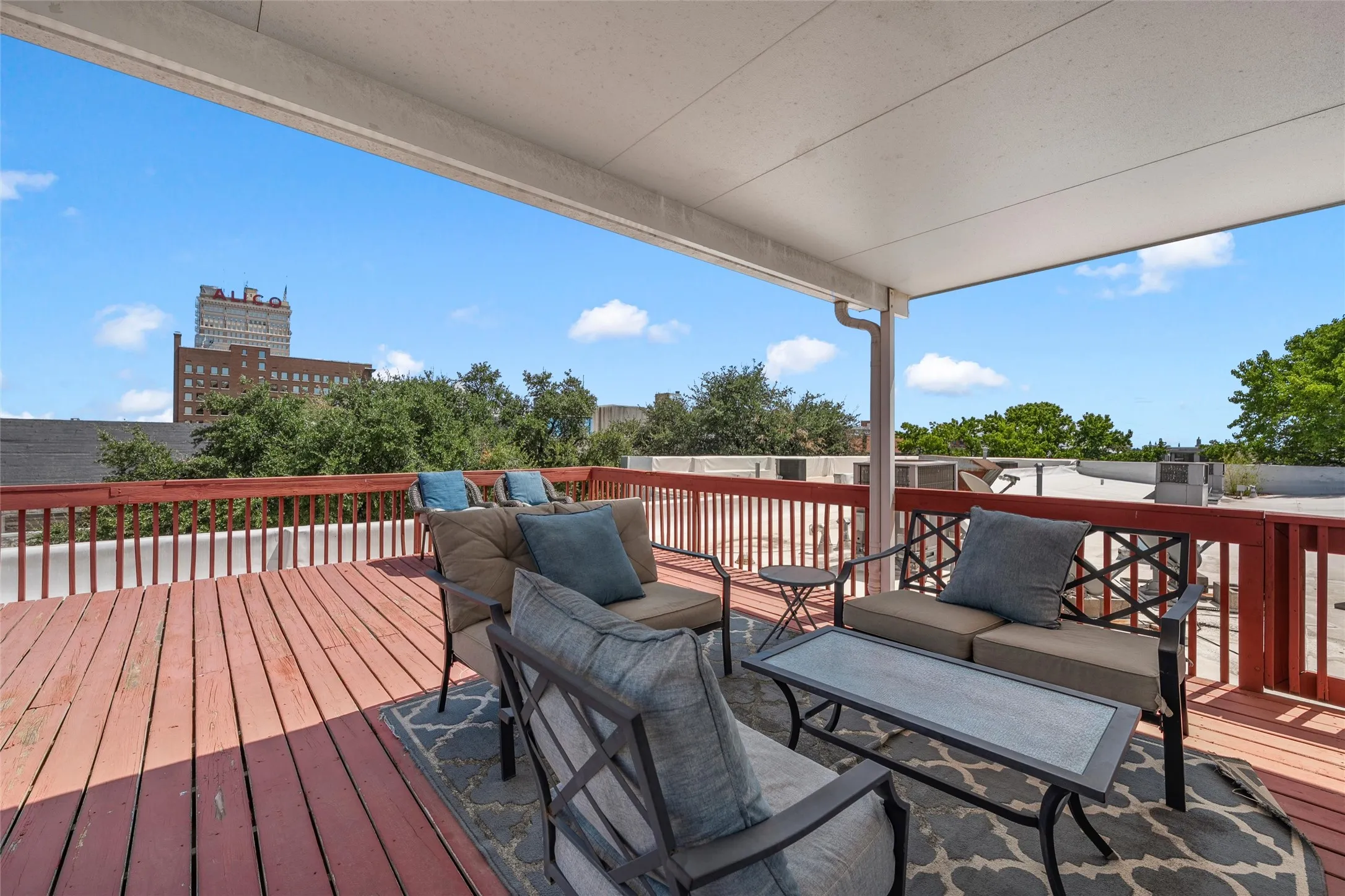 Condominium For Sale in Mc Lennan County , 721 Austin Avenue C, Waco, Texas 76701, 2 Bedroom, 2 Bathroom, Garage spaces, 1,300 Sqft, built in 1919, mls#21377736, Real Estate Agent in Waco, Homes For Sale in Mc Lennan county, Homes For Sale in Waco, Realtor in Waco Texas, Real Estate Brokerage Independent Realty Texas, Luminita Cordes Realtor