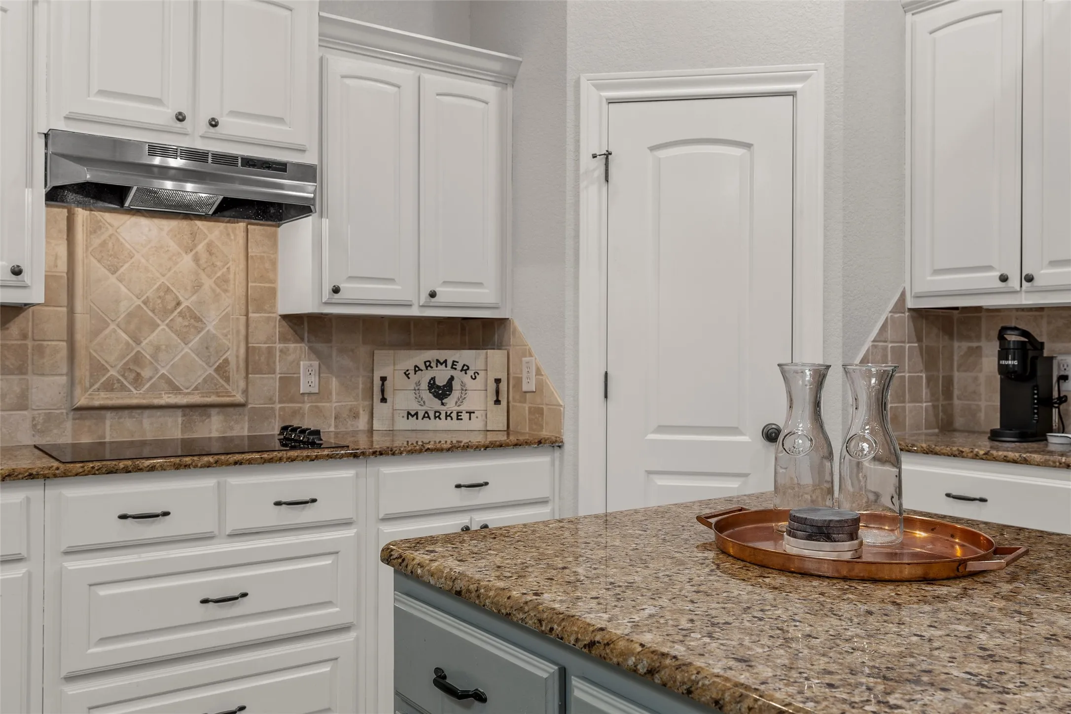 Condominium For Sale in Mc Lennan County , 721 Austin Avenue C, Waco, Texas 76701, 2 Bedroom, 2 Bathroom, Garage spaces, 1,300 Sqft, built in 1919, mls#21377736, Real Estate Agent in Waco, Homes For Sale in Mc Lennan county, Homes For Sale in Waco, Realtor in Waco Texas, Real Estate Brokerage Independent Realty Texas, Luminita Cordes Realtor