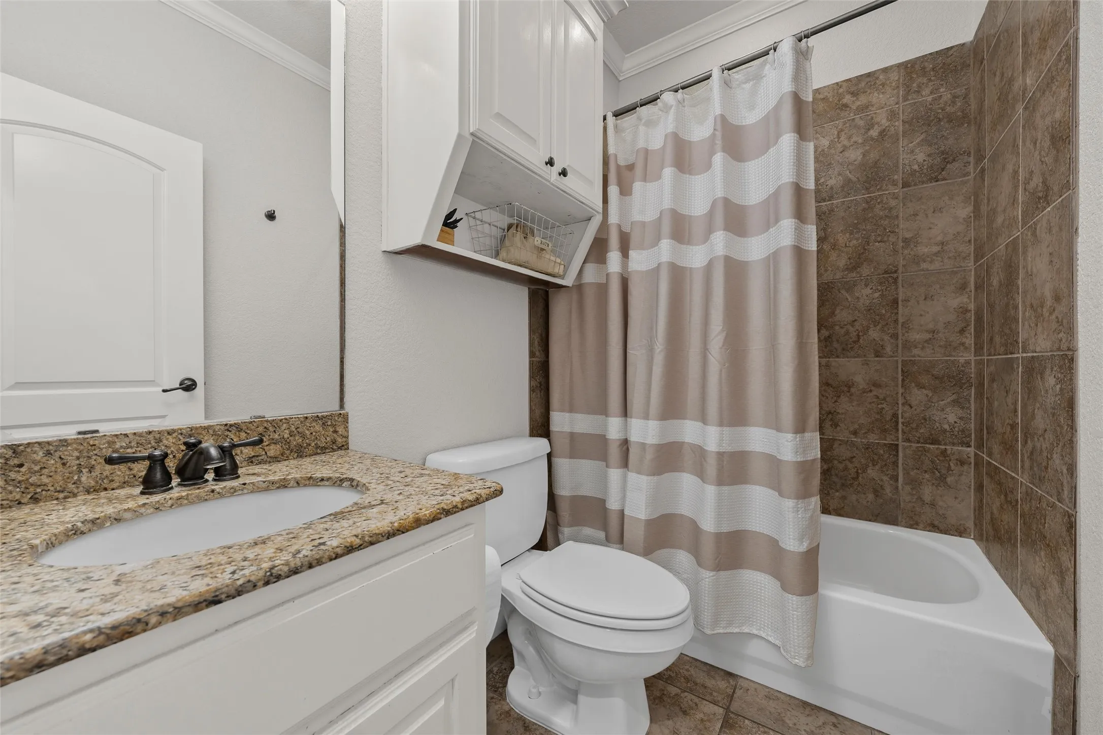 Condominium For Sale in Mc Lennan County , 721 Austin Avenue C, Waco, Texas 76701, 2 Bedroom, 2 Bathroom, Garage spaces, 1,300 Sqft, built in 1919, mls#21377736, Real Estate Agent in Waco, Homes For Sale in Mc Lennan county, Homes For Sale in Waco, Realtor in Waco Texas, Real Estate Brokerage Independent Realty Texas, Luminita Cordes Realtor