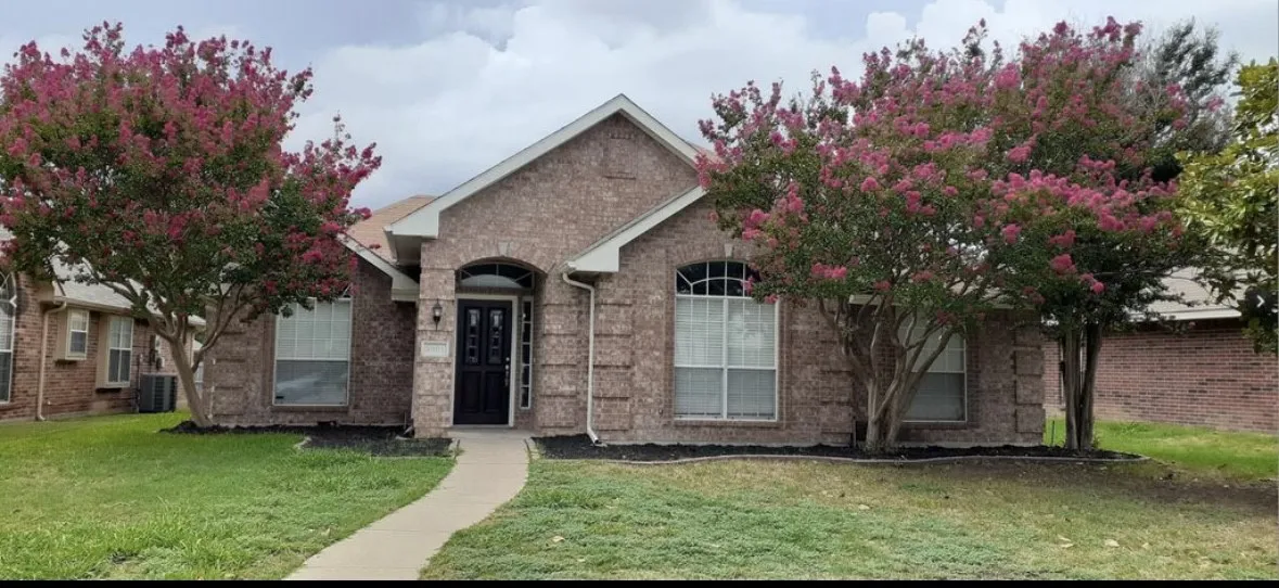 Single Family Residence For Rent in Collin County , 8001 Kings Ridge Road, Frisco, Texas 75035, 3 Bedroom, 2 Bathroom, 2 Garage spaces, 1,821 Sqft, built in 1994, mls#21378708, Real Estate Agent in Frisco, Homes For Rent in Collin county, Homes For Rent in Frisco, Realtor in Frisco Texas, Real Estate Brokerage Independent Realty Texas, Luminita Cordes Realtor