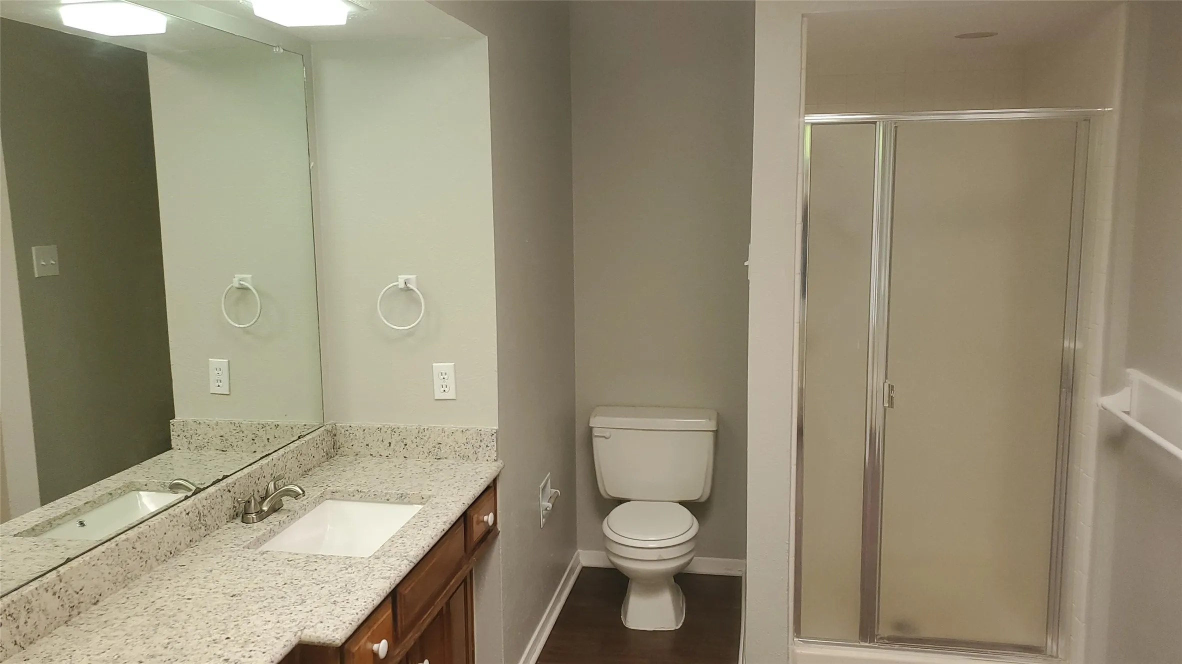 Single Family Residence For Rent in Dallas County , 317 Doral Place, Garland, Texas 75043, 3 Bedroom, 2 Bathroom, 2 Garage spaces, 1,985 Sqft, built in 1981, mls#21378711, Real Estate Agent in Garland, Homes For Rent in Dallas county, Homes For Rent in Garland, Realtor in Garland Texas, Real Estate Brokerage Independent Realty Texas, Luminita Cordes Realtor