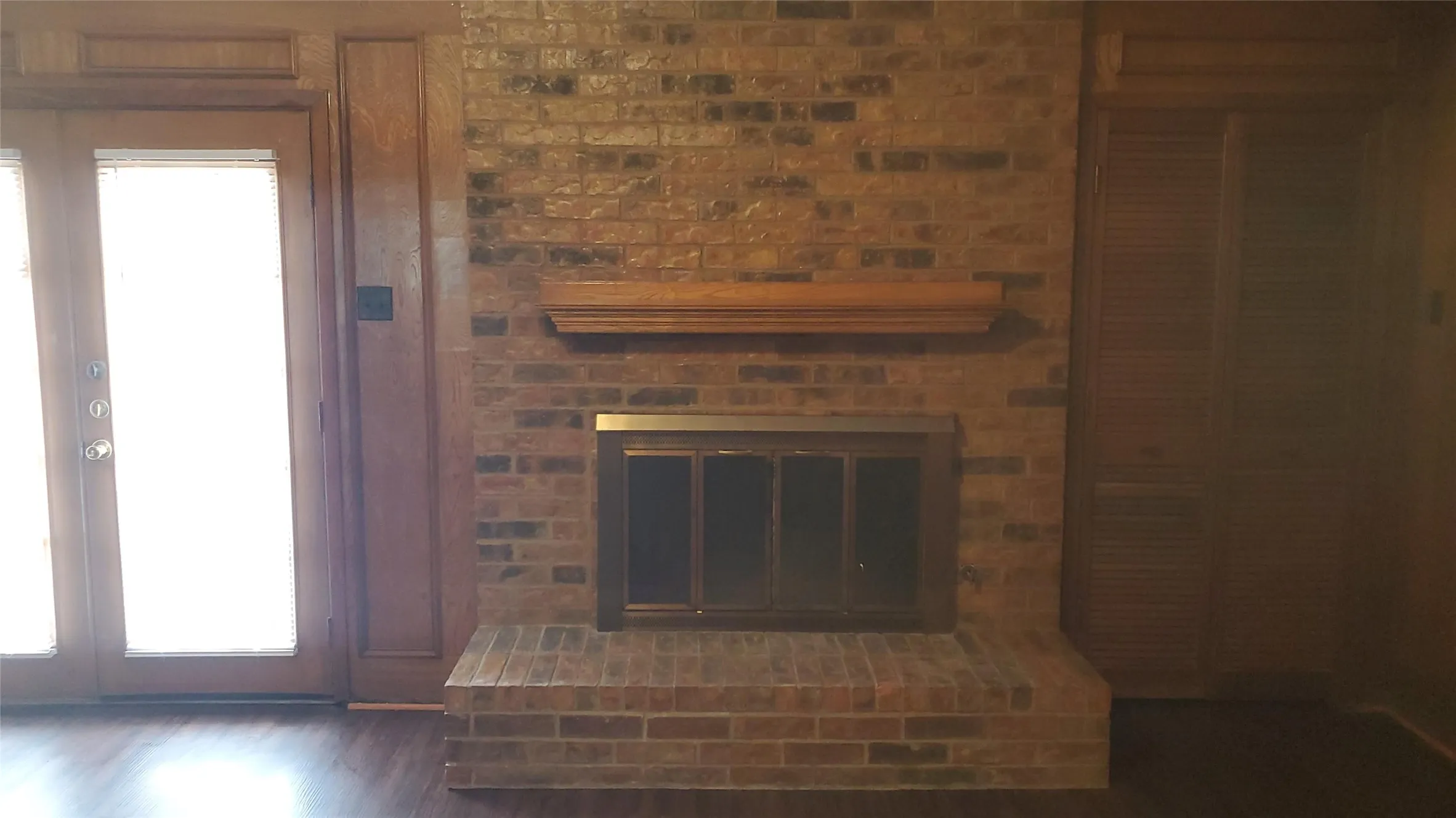 Single Family Residence For Rent in Dallas County , 317 Doral Place, Garland, Texas 75043, 3 Bedroom, 2 Bathroom, 2 Garage spaces, 1,985 Sqft, built in 1981, mls#21378711, Real Estate Agent in Garland, Homes For Rent in Dallas county, Homes For Rent in Garland, Realtor in Garland Texas, Real Estate Brokerage Independent Realty Texas, Luminita Cordes Realtor