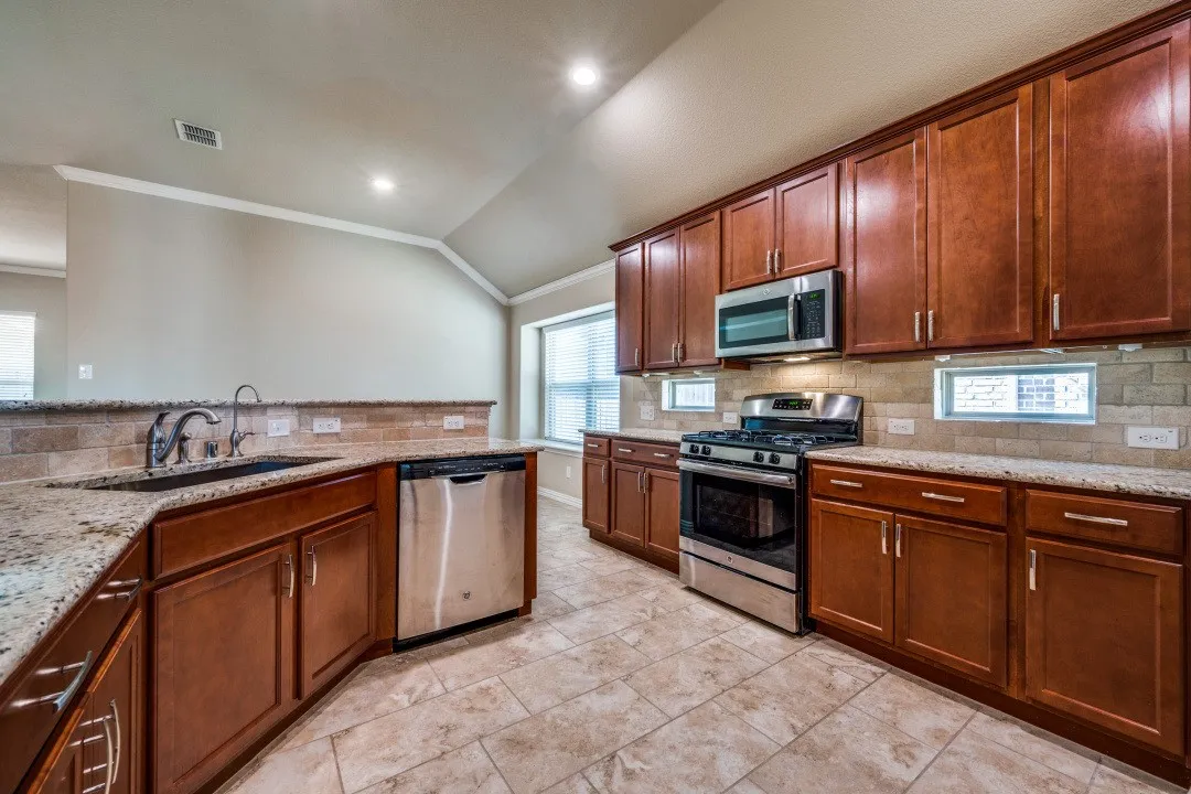 Single Family Residence For Rent in Denton County , 16708 Central Garden Lane, Prosper, Texas 75078, 3 Bedroom, 2 Bathroom, 2 Garage spaces, 1,874 Sqft, built in 2016, mls#21378712, Real Estate Agent in Prosper, Homes For Rent in Denton county, Homes For Rent in Prosper, Realtor in Prosper Texas, Real Estate Brokerage Independent Realty Texas, Luminita Cordes Realtor