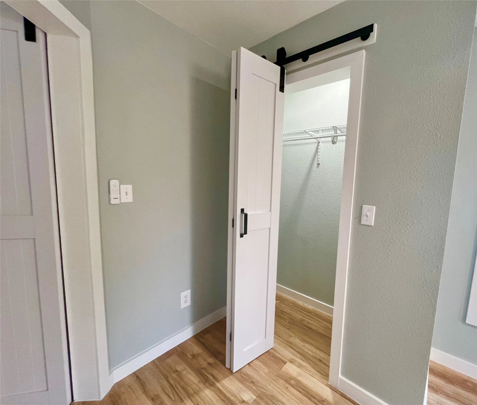 2nd closet in primary bedroom