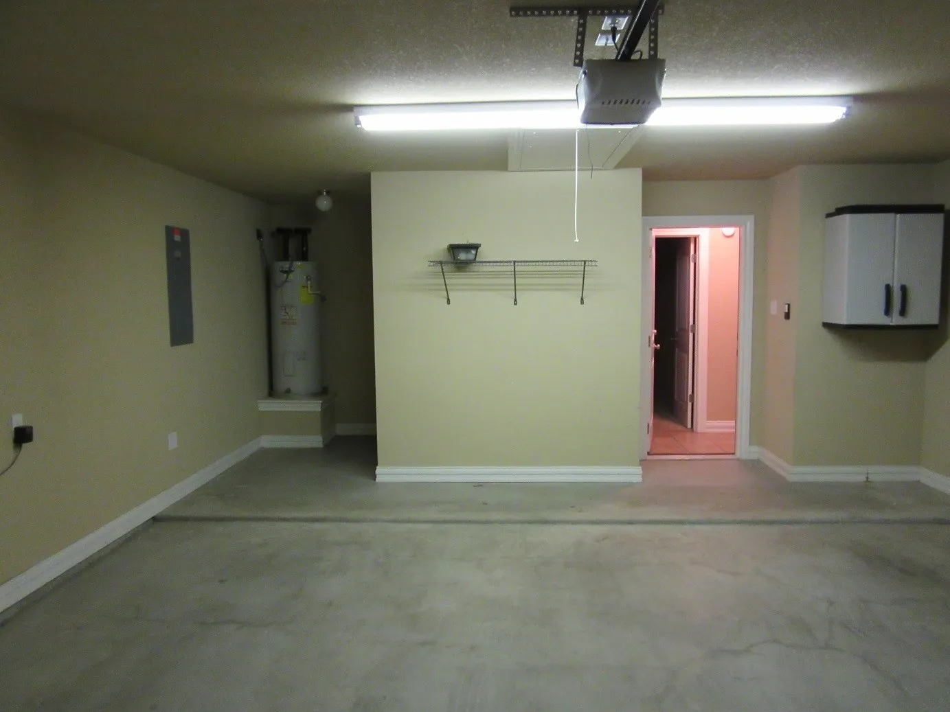 Single Family Residence For Rent in Taylor County , 809 Running Water Trail, Abilene, Texas 79602, 3 Bedroom, 2 Bathroom, 2 Garage spaces, 1,536 Sqft, built in 2011, mls#21378717, Real Estate Agent in Abilene, Homes For Rent in Taylor county, Homes For Rent in Abilene, Realtor in Abilene Texas, Real Estate Brokerage Independent Realty Texas, Luminita Cordes Realtor