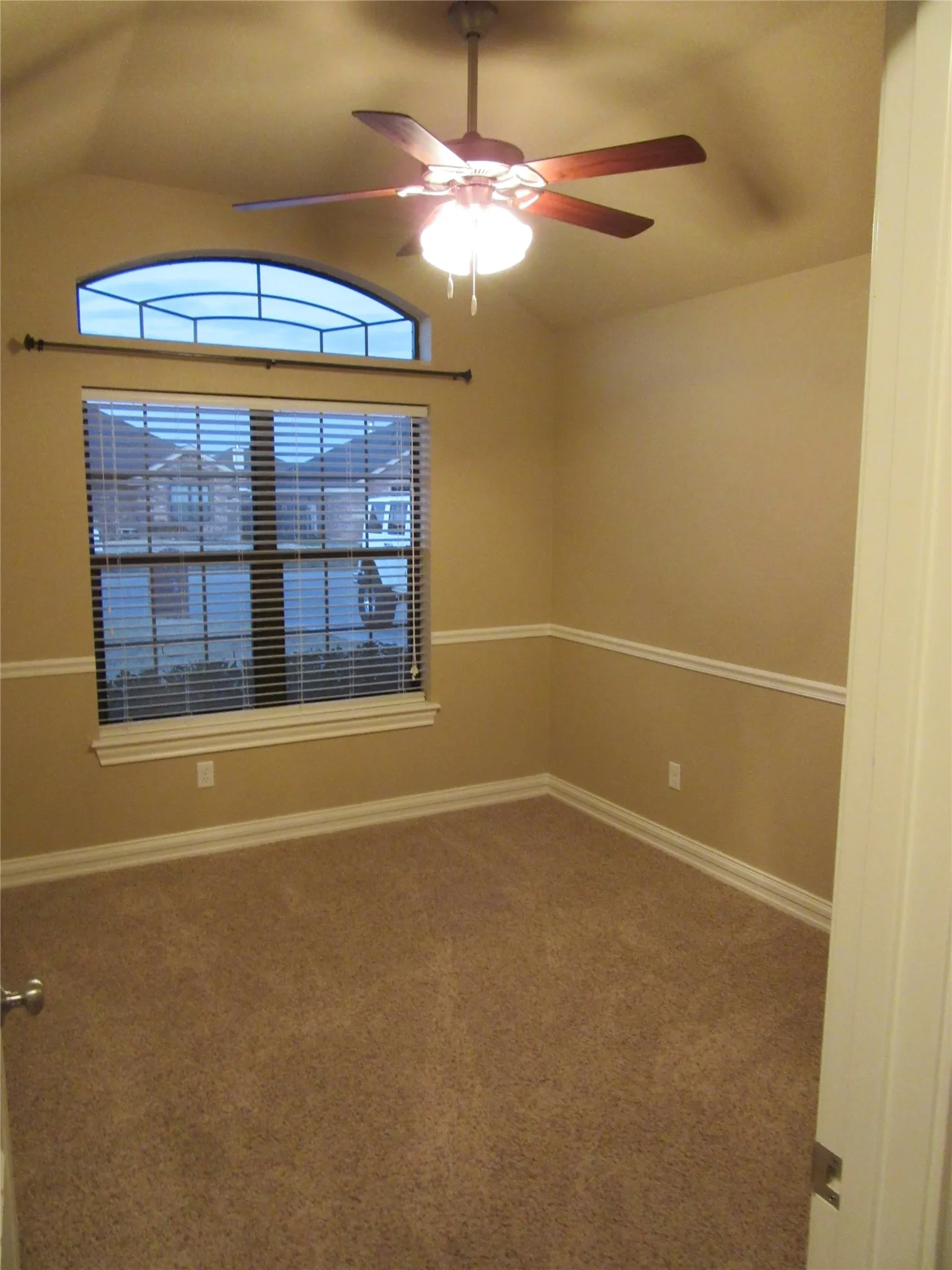 Single Family Residence For Rent in Taylor County , 809 Running Water Trail, Abilene, Texas 79602, 3 Bedroom, 2 Bathroom, 2 Garage spaces, 1,536 Sqft, built in 2011, mls#21378717, Real Estate Agent in Abilene, Homes For Rent in Taylor county, Homes For Rent in Abilene, Realtor in Abilene Texas, Real Estate Brokerage Independent Realty Texas, Luminita Cordes Realtor