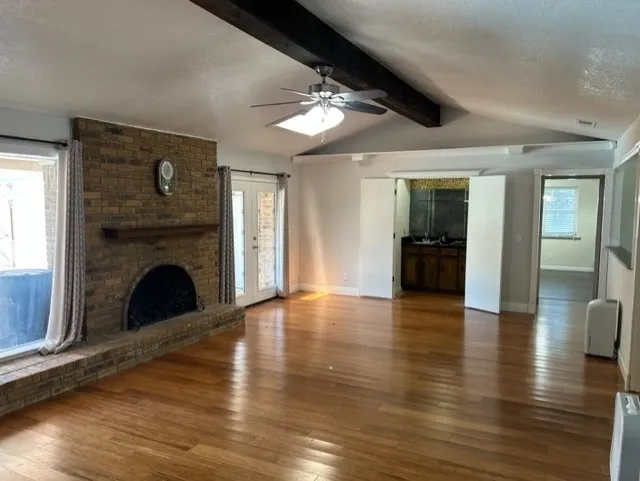 Single Family Residence For Rent in Collin County , 3101 Jomar Drive, Plano, Texas 75075, 4 Bedroom, 3 Bathroom, 2 Garage spaces, 2,397 Sqft, built in 1973, mls#21378718, Real Estate Agent in Plano, Homes For Rent in Collin county, Homes For Rent in Plano, Realtor in Plano Texas, Real Estate Brokerage Independent Realty Texas, Luminita Cordes Realtor
