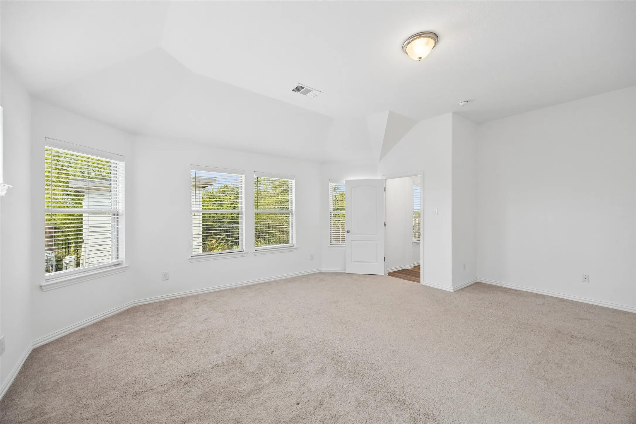 Single Family Residence For Sale in Collin County , 2405 Solomons Place, Wylie, Texas 75098, 3 Bedroom, 2 Bathroom, 2 Garage spaces, 1,916 Sqft, built in 2020, mls#21378164, Real Estate Agent in Wylie, Homes For Sale in Collin county, Homes For Sale in Wylie, Realtor in Wylie Texas, Real Estate Brokerage Independent Realty Texas, Luminita Cordes Realtor